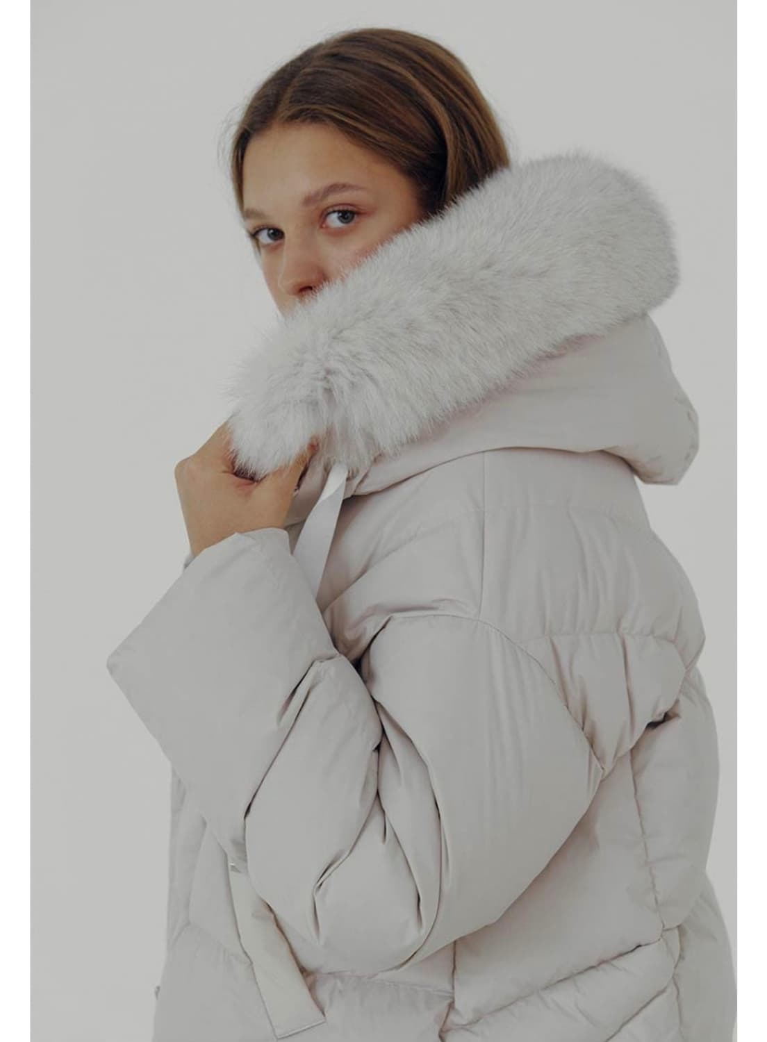 온앤온 사가폭스퍼 구스패딩 블랙패딩 후드숏패딩 상품이미지7