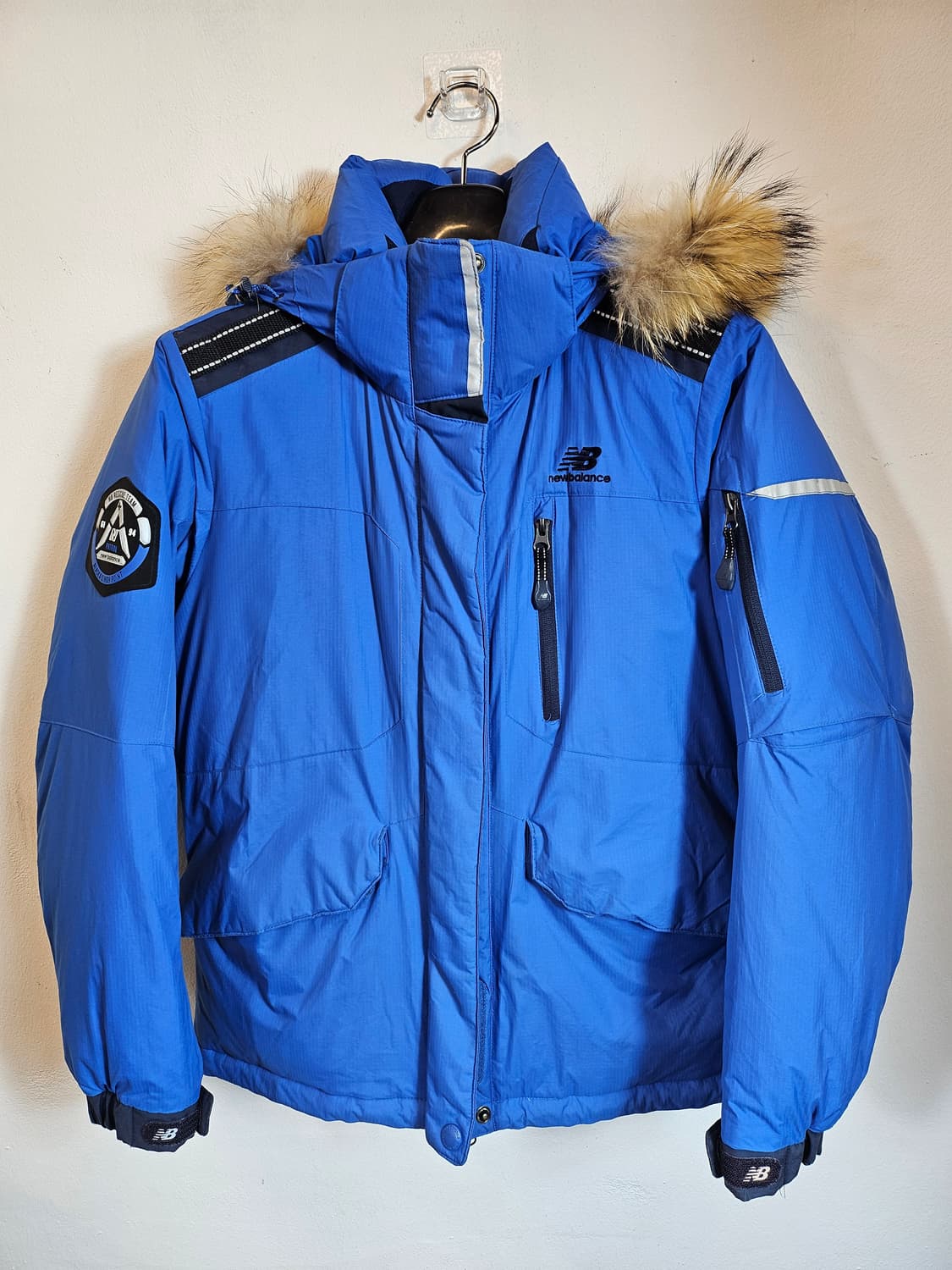 뉴발란스 RESCUE TEAM 구스다운 패딩 90 M 상품이미지1