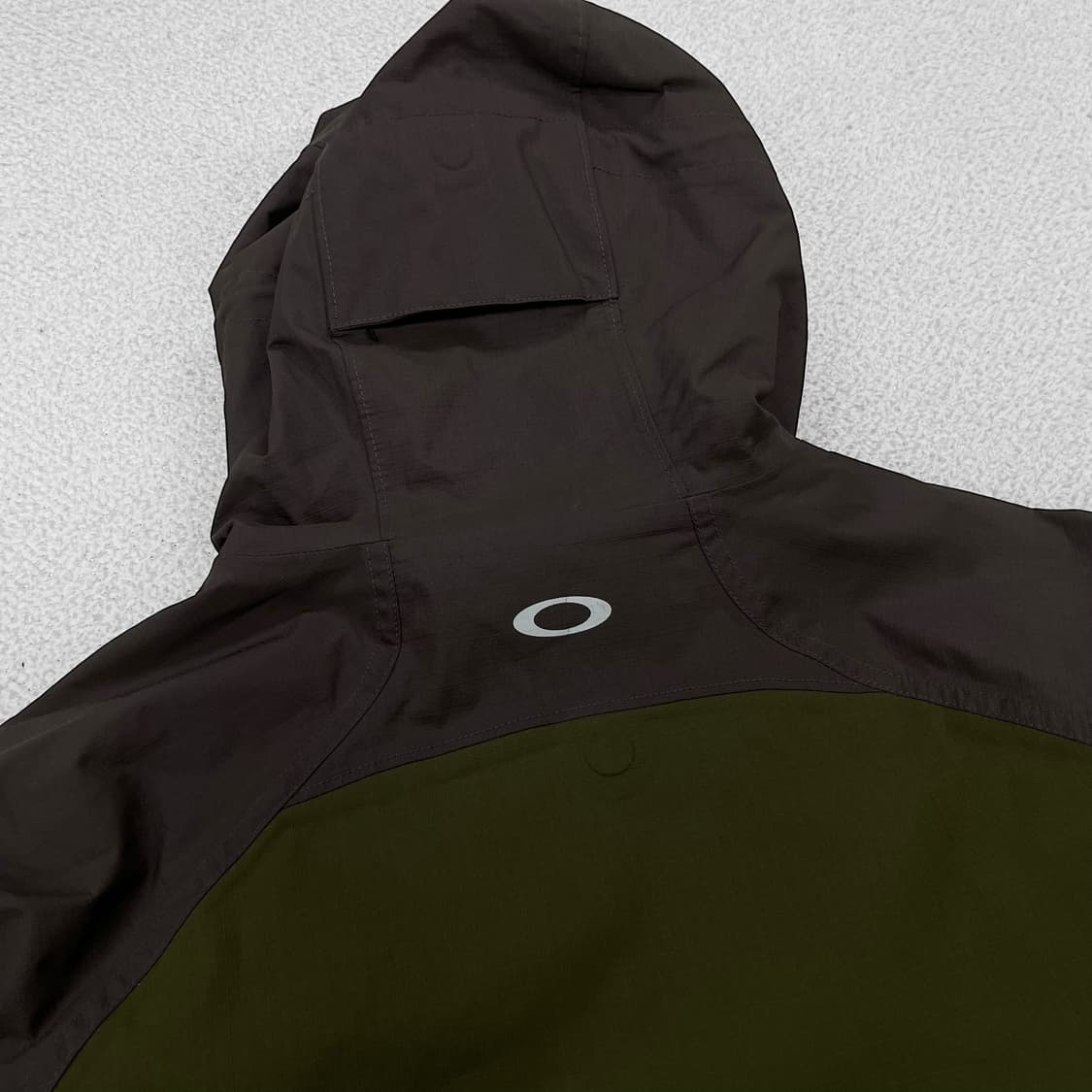 오클리 Oakley 00s 아카이브 바람막이 자켓 브라운 카키 상품이미지3
