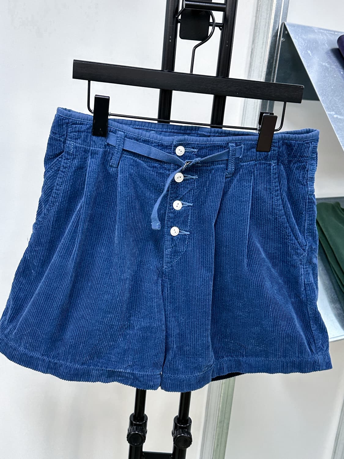 corduroy blue belt shorts 상품이미지1