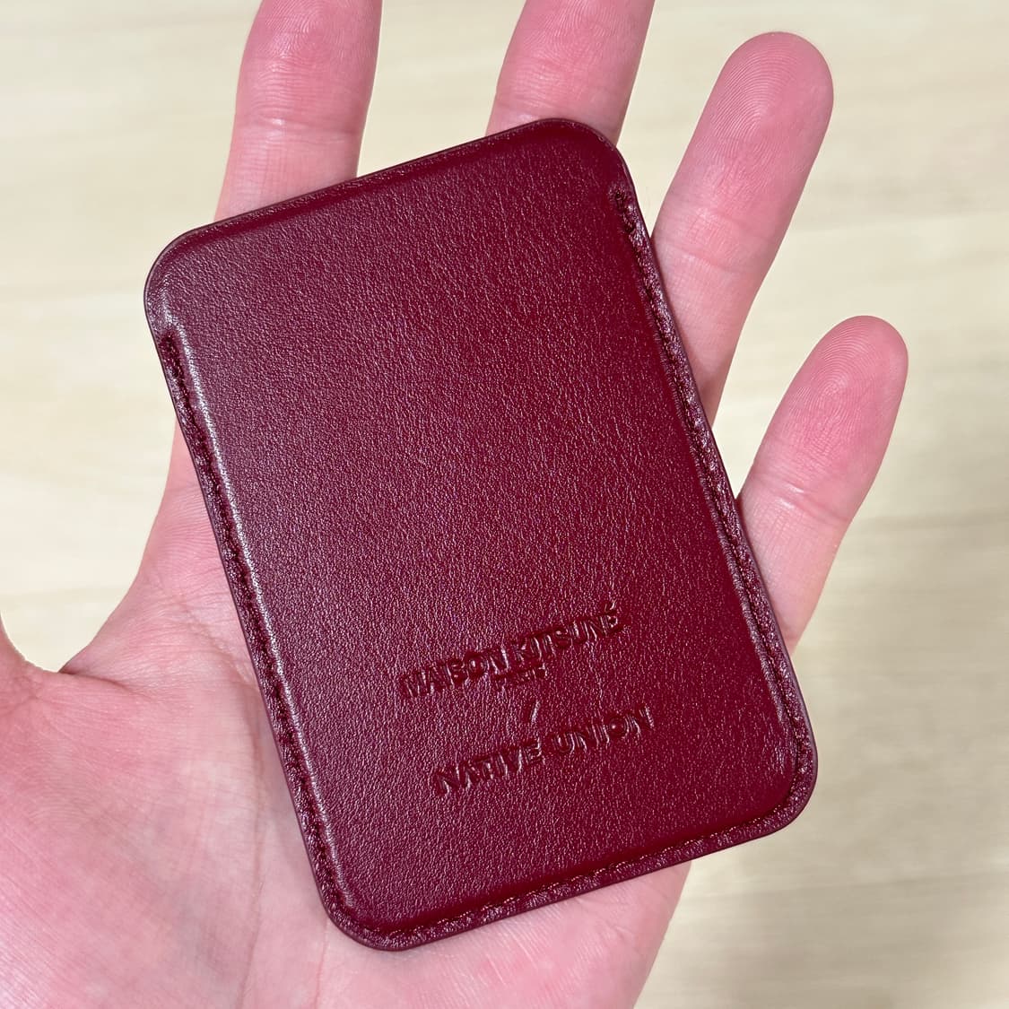 새상품 메종키츠네 맥세이프 카드지갑 레더 가죽 버건디 상품이미지4