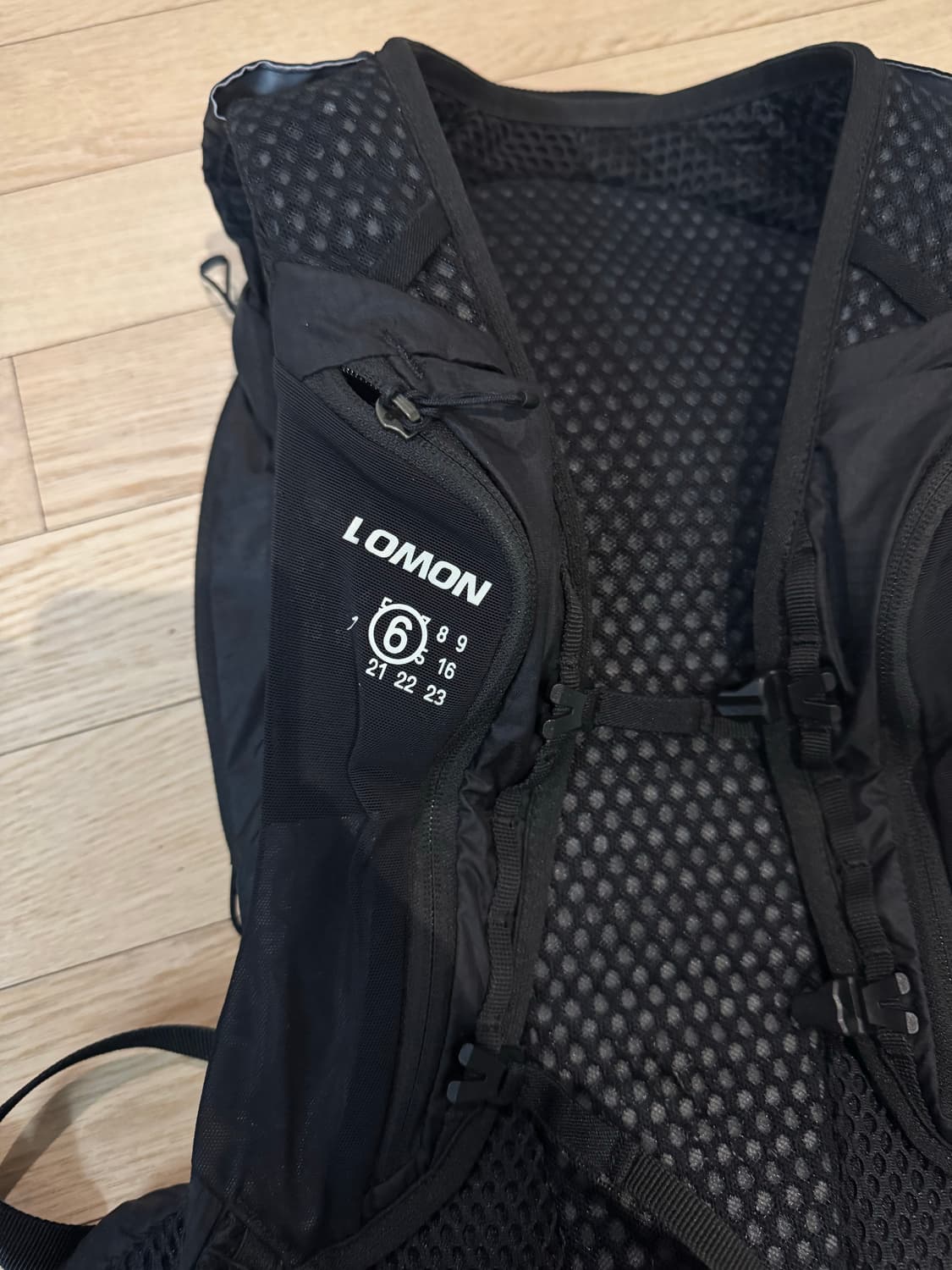 살로몬 마르지엘라 백팩xt-16 판매합니다 상품이미지5