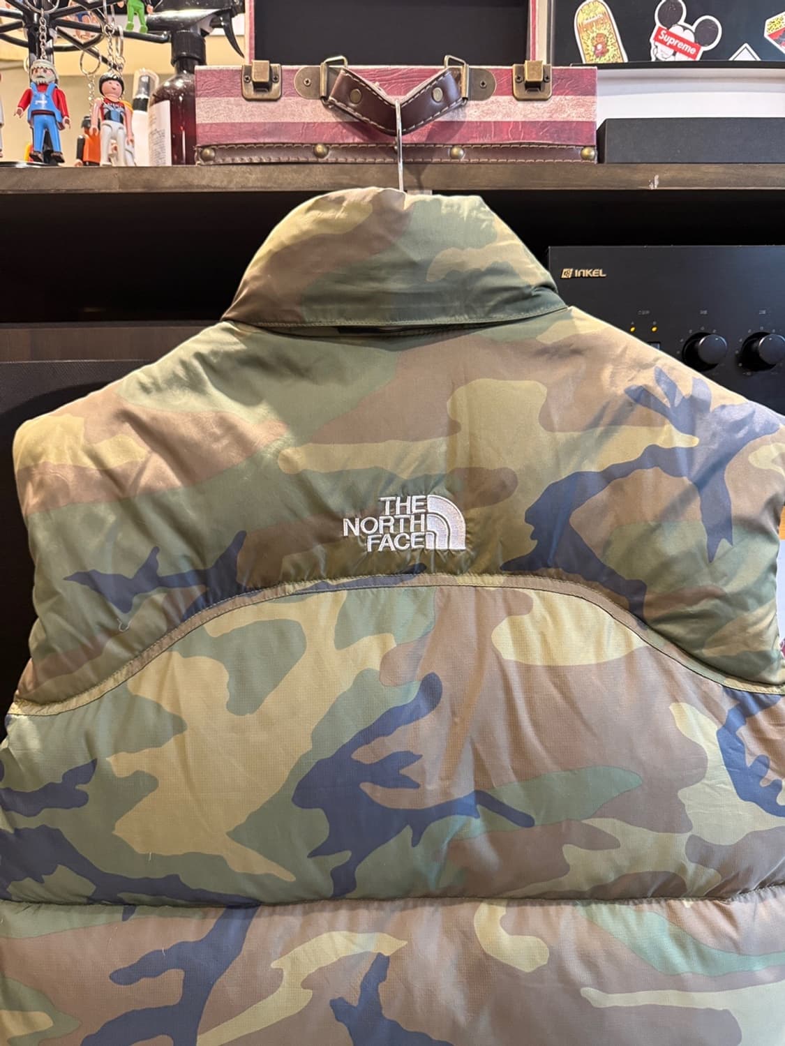 노스페이스 눕시 센터로고 카모 베스트 상품이미지3