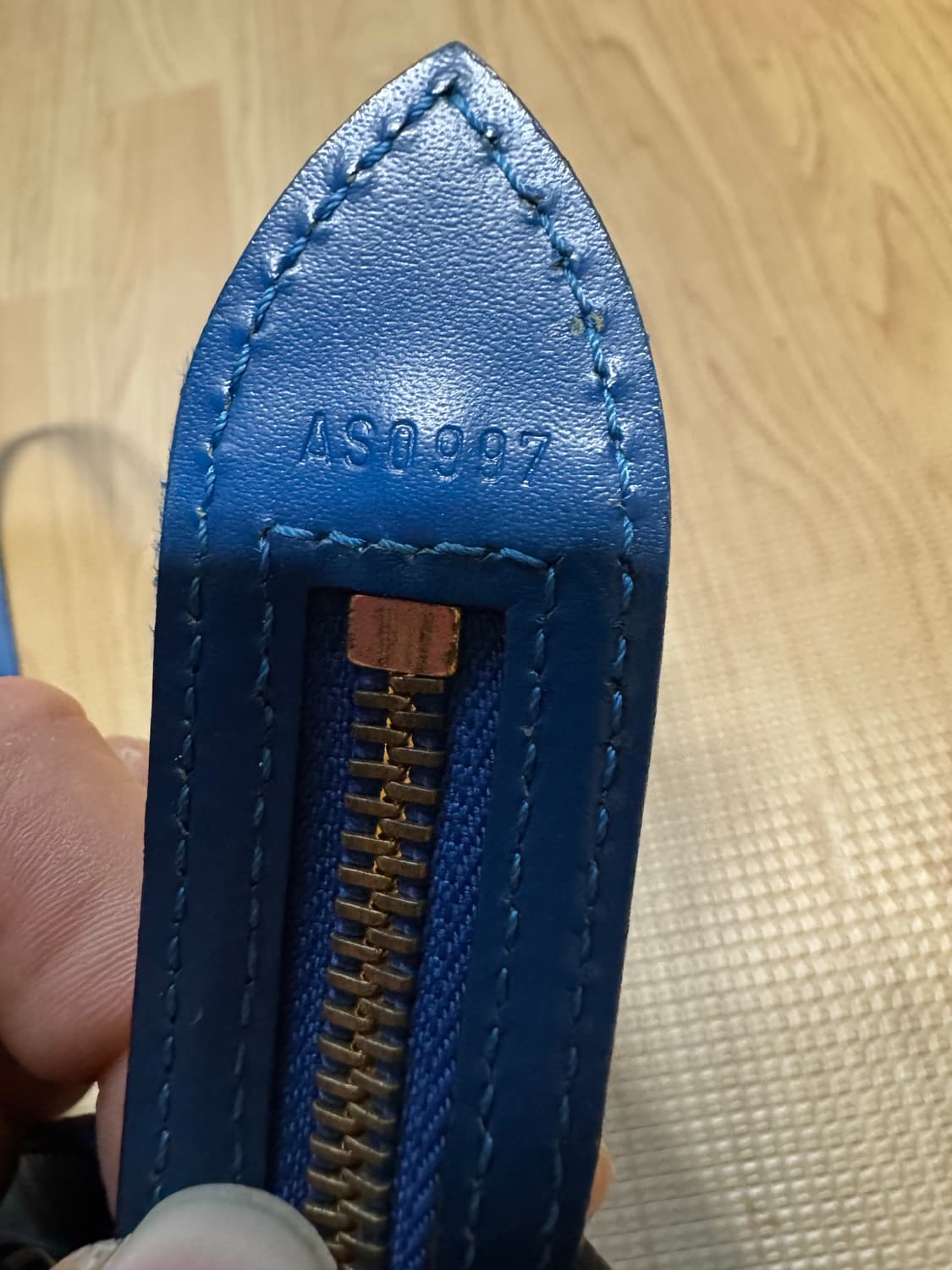 루이비통 에삐 생자크 숄더백 상품이미지8