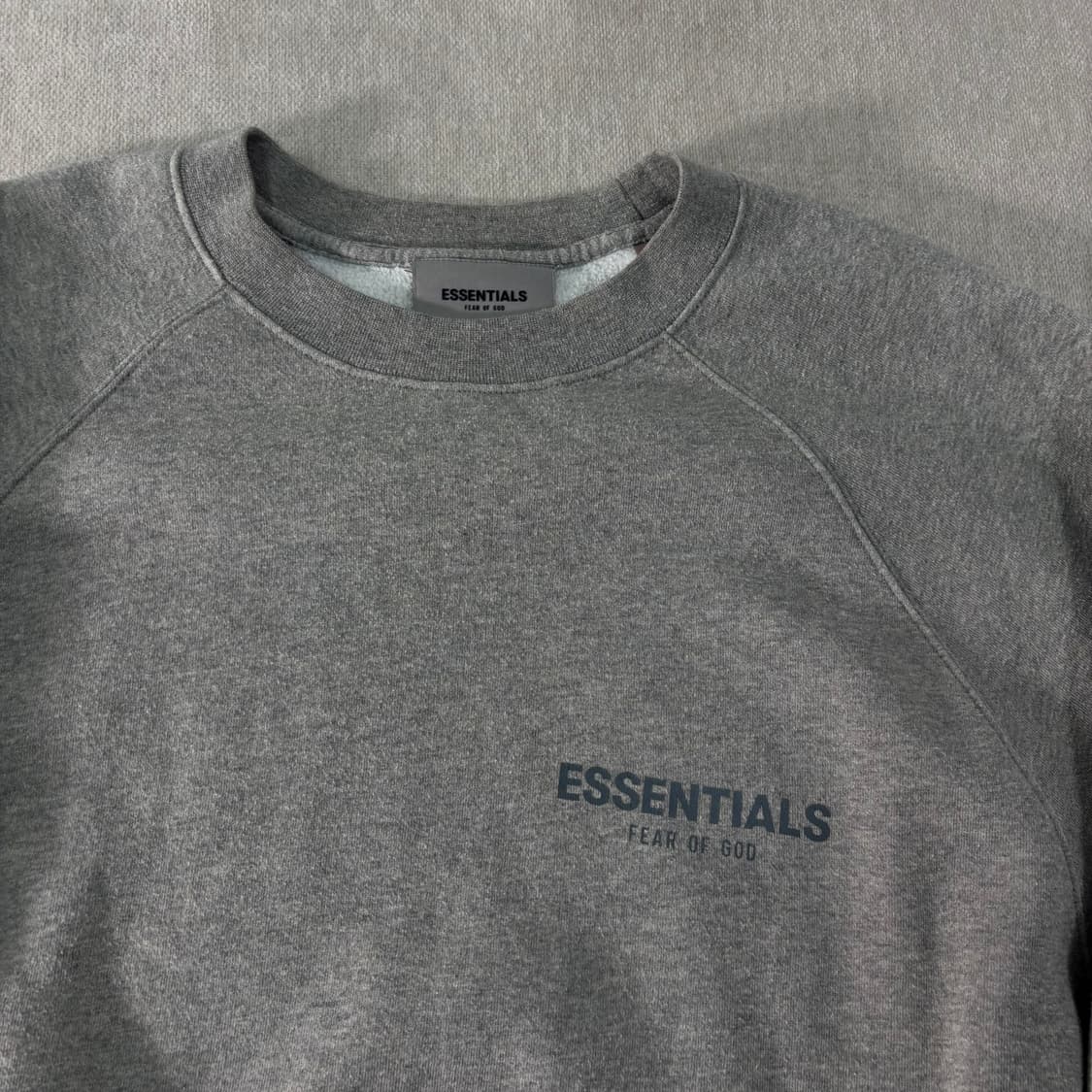 100 피오갓 에센셜 그레이 맨투맨 상품이미지2