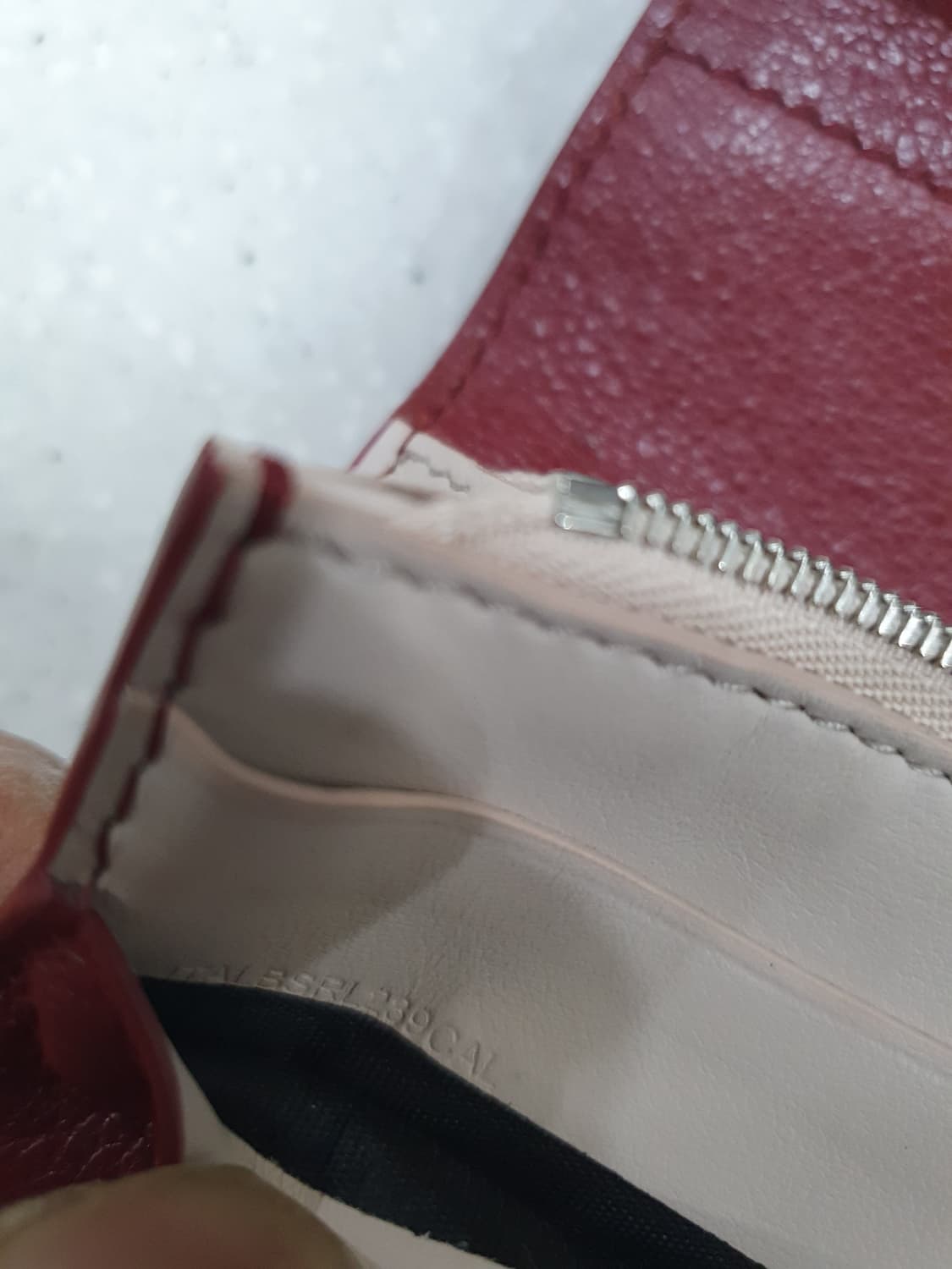 버버리(BURBERRY)버버리D링가죽장지갑 버건디 여성 지갑 상품이미지6