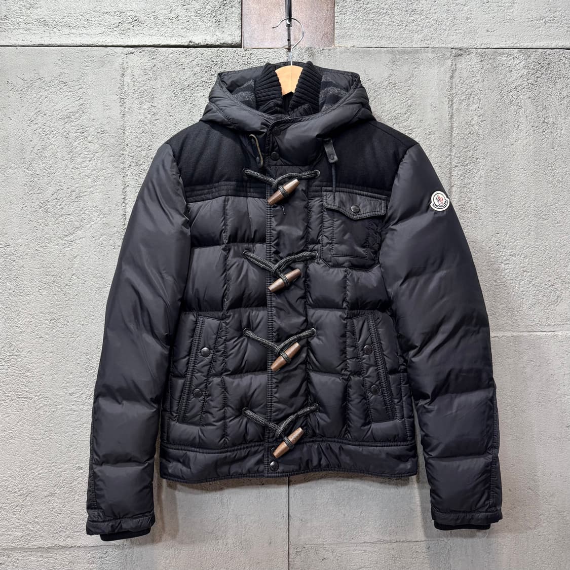 몽클레어 우먼스 버질 주보토 다운 패딩 (XS)   상품이미지1