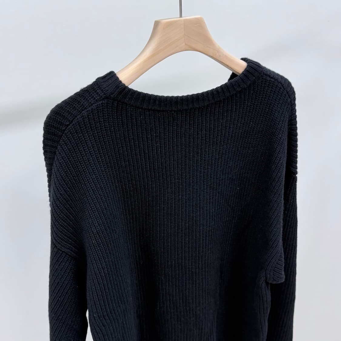 [S+급/M] 셀린느 로고 리브드 울 니트 블랙 스웨터 상품이미지6