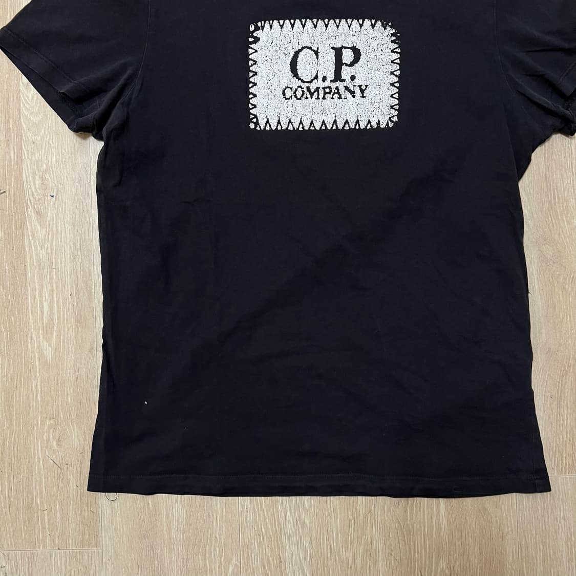 CP컴퍼니 씨피컴퍼니 빅로고 반팔티 L/100  상품이미지3