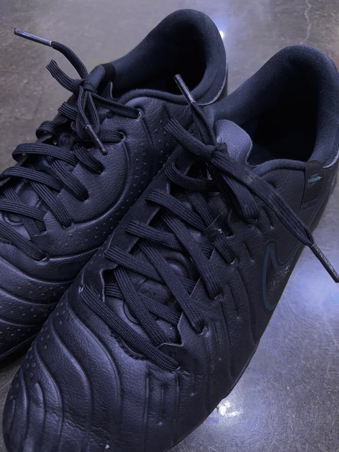 나이키 티엠포 레전드 10 프로 TF 풋살화 블랙 255 상품이미지4