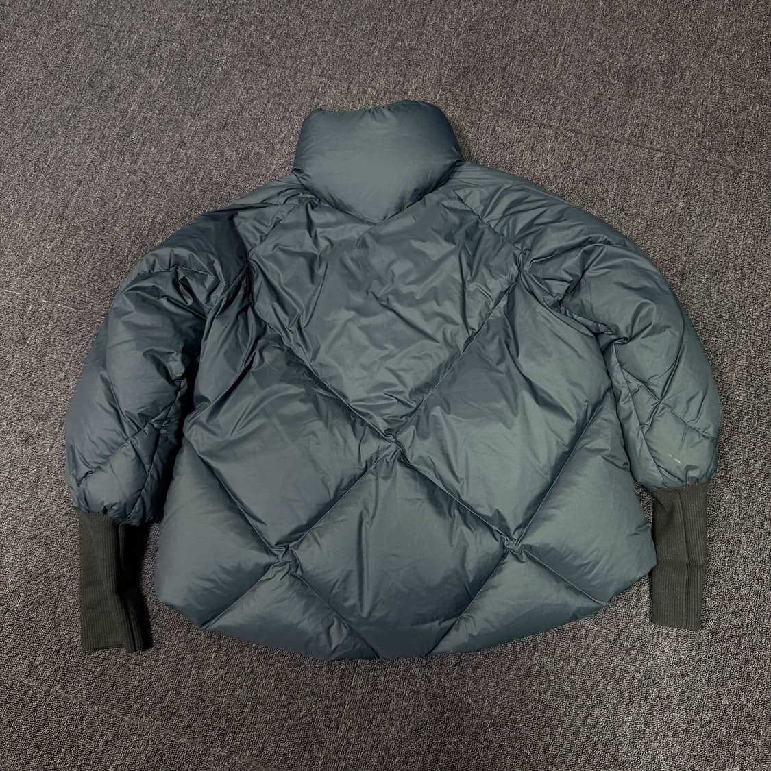 비비안웨스트우드 오알비 자수패치 로고 패딩  상품이미지5