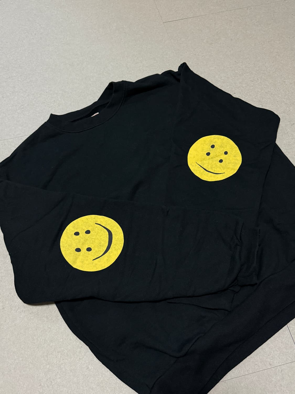 캐피탈 엘보 스마일 맨투맨 상품이미지1