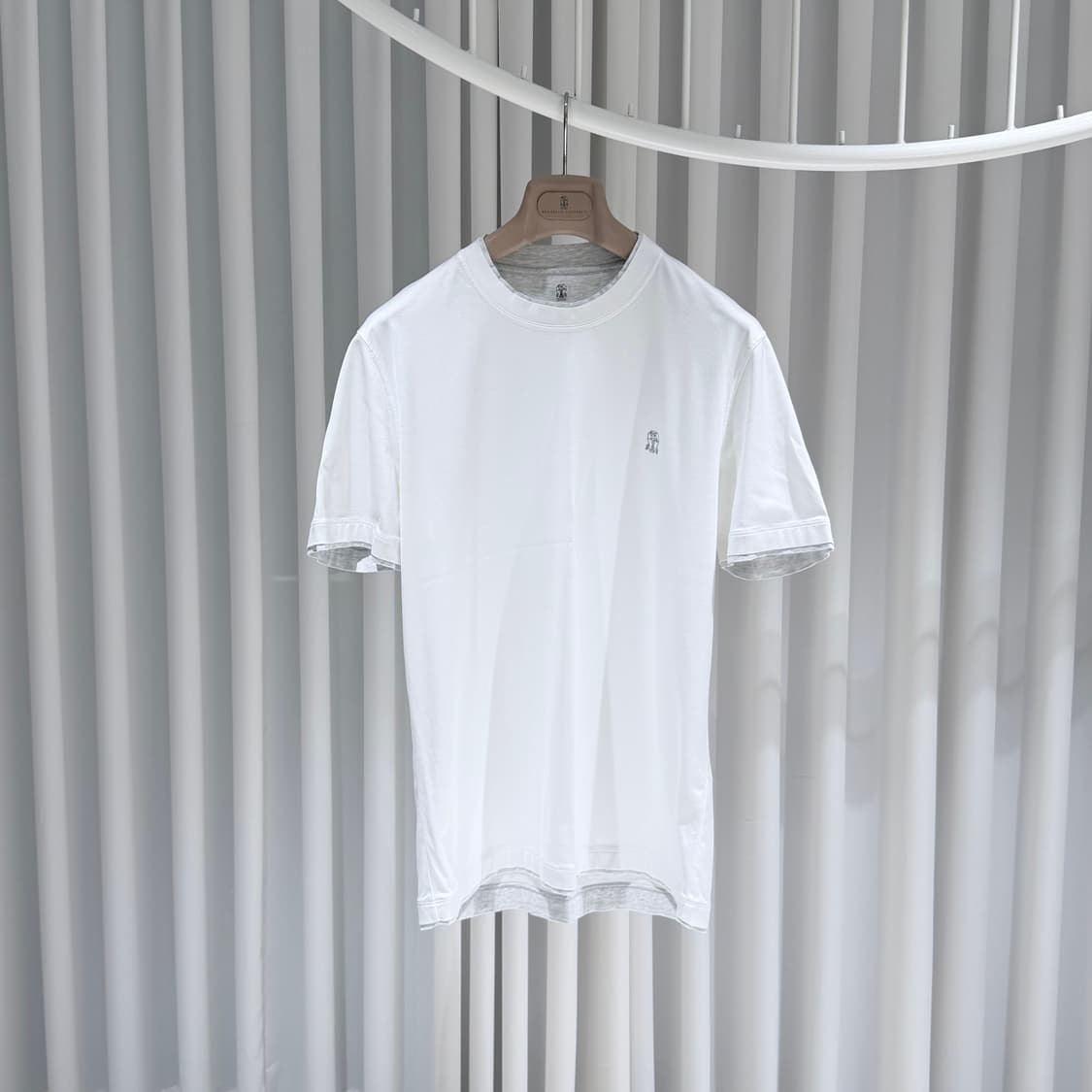 (A+/L) / 브루넬로 쿠치넬리 로고 레이어드 슬림핏 반팔 티셔츠 상품이미지1