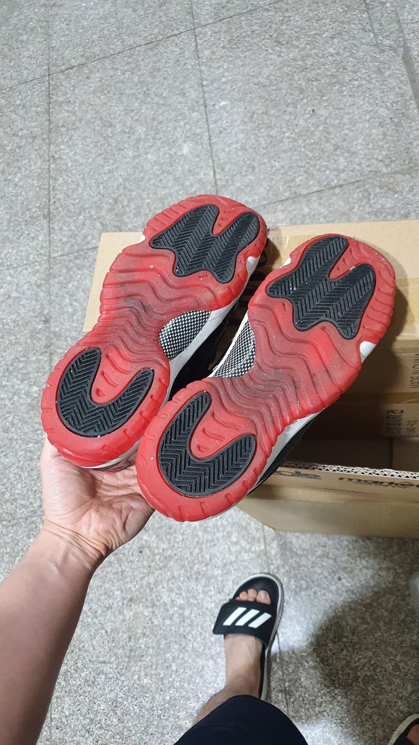 조던 11 브레드 로우 gs 7y 상품이미지7