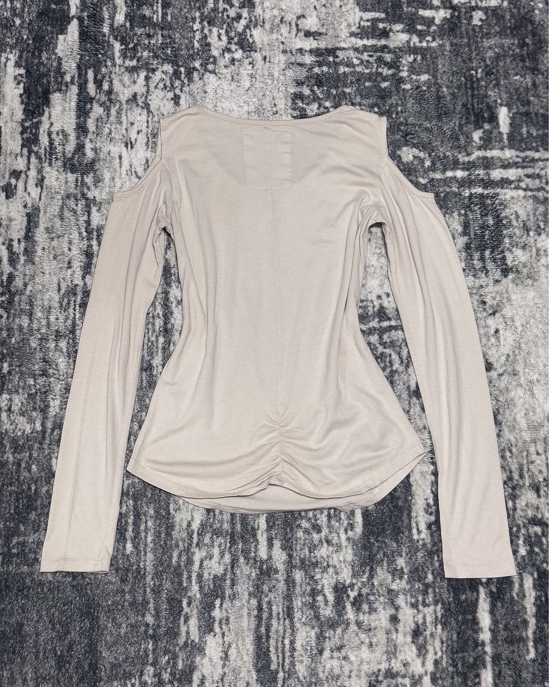 {Dig Deep} Skull Cold Shoulder L/S   상품이미지4
