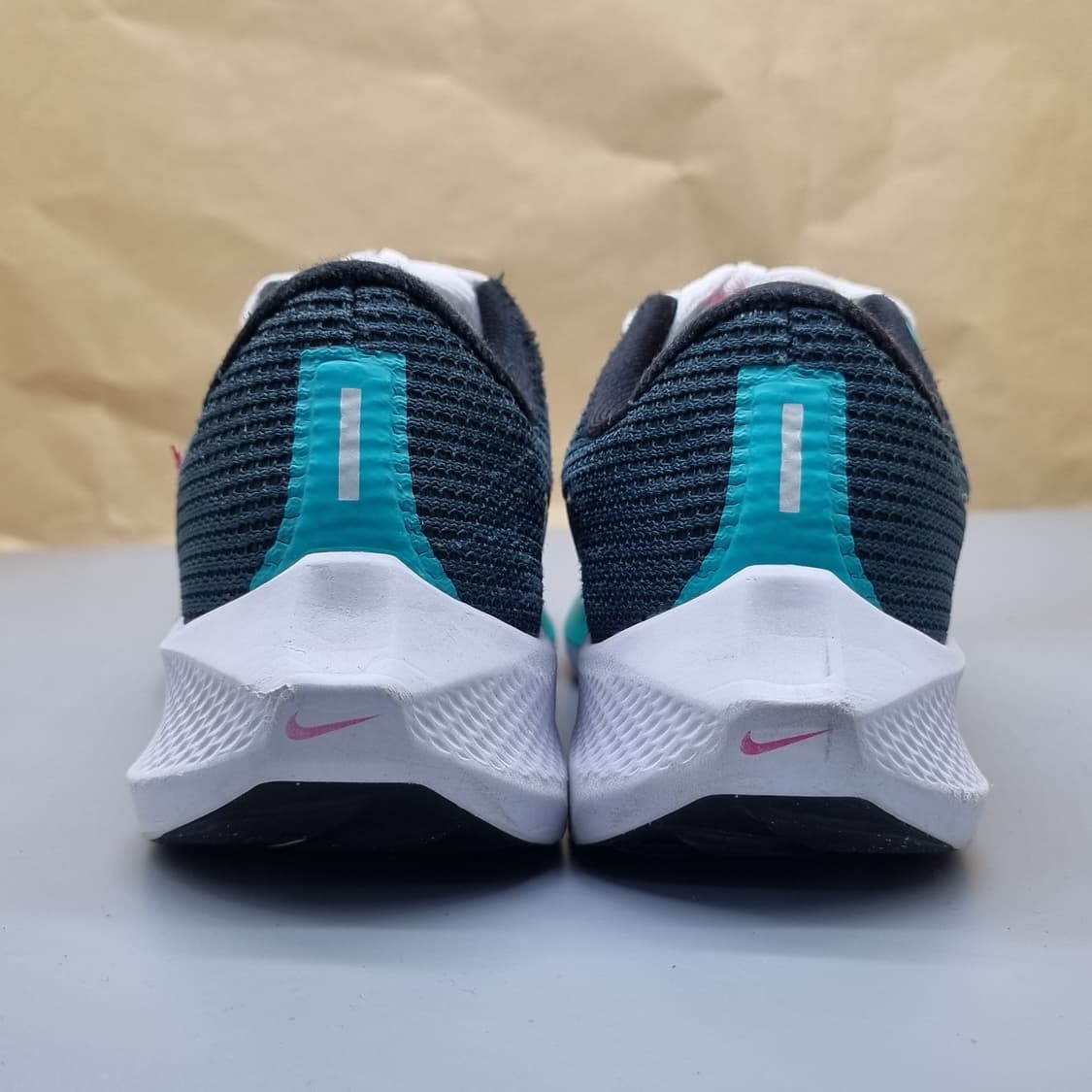 나이키 에어줌 페가수스40 여성런닝화240 상품이미지4