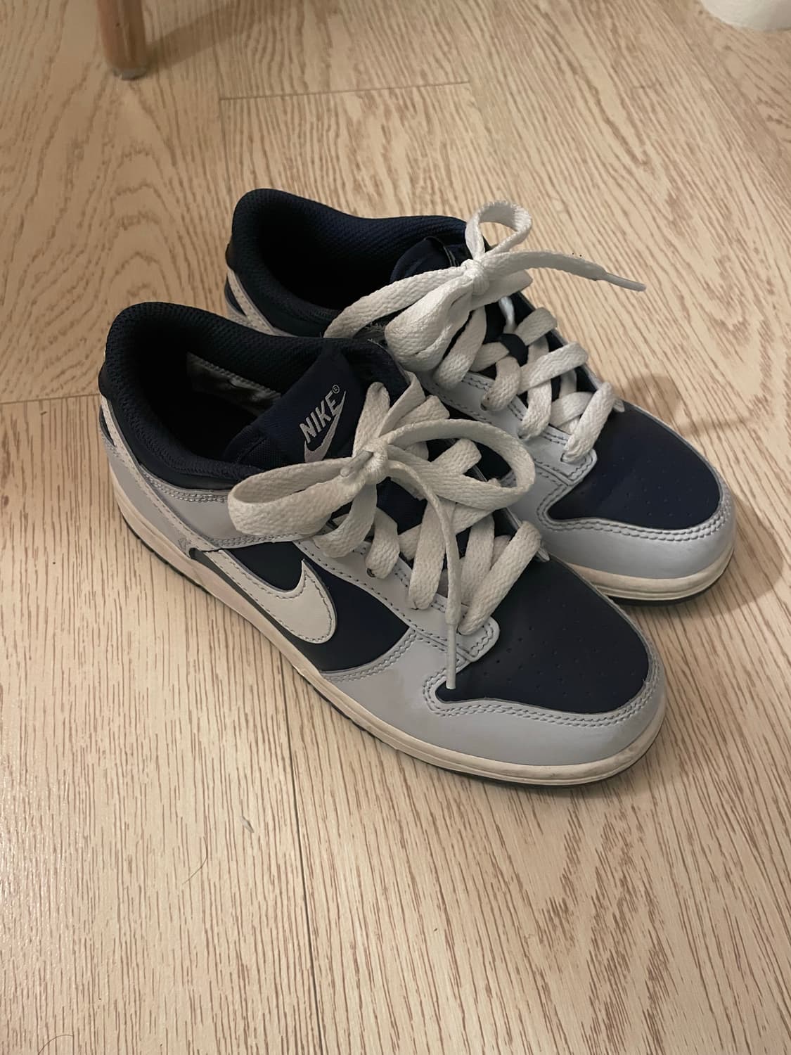 나이키 덩크 로우 풋볼 그레이 미드나잇 네이비 사이즈 200 상품이미지1