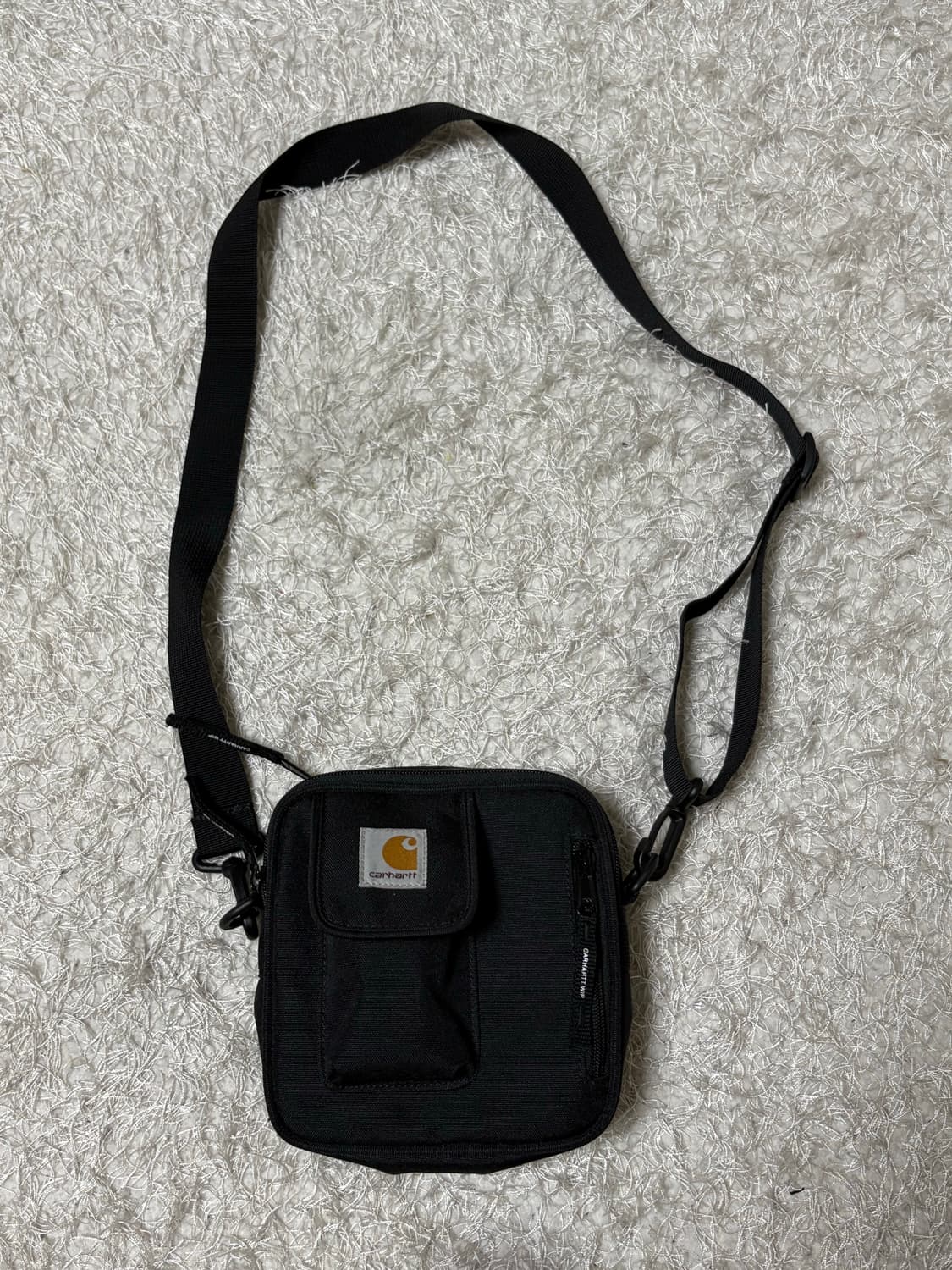 칼하트 wip / Carhartt Wip 에센셜 스몰 크로스백 상품이미지1