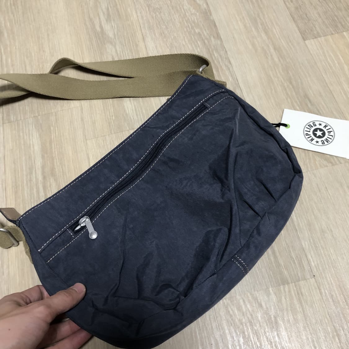 (OS) 새상품 키플링 KIPLING 나이트 그레이 블루 라운드 크로스백 상품이미지8