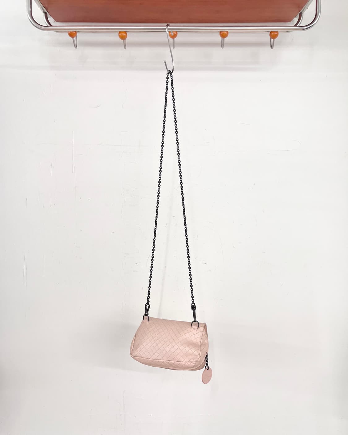 보테가 베네타 핑크 인트레치아토 체인 크로스백 상품이미지4