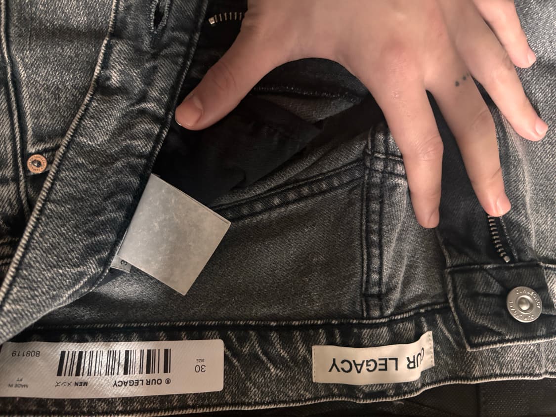 아워레가시 익스텐디드 써드컷 블랙 그레이 30 상품이미지3