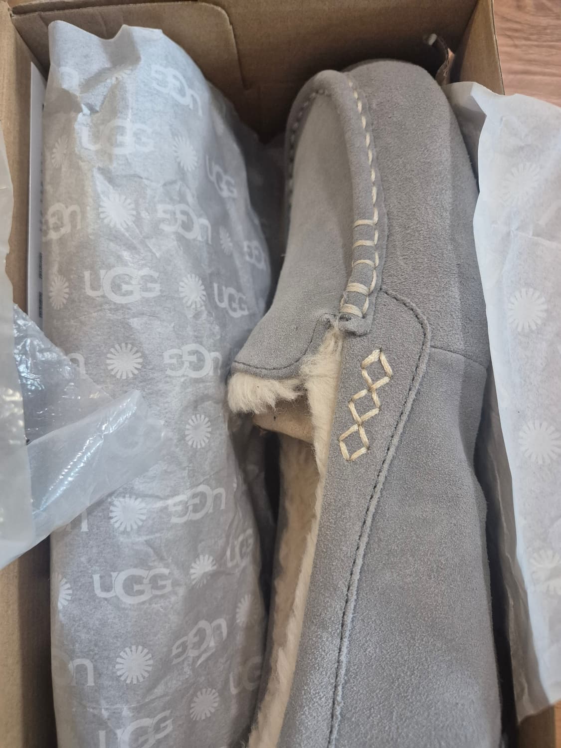 어그 Ainsley 라이트그레이 260 상품이미지1