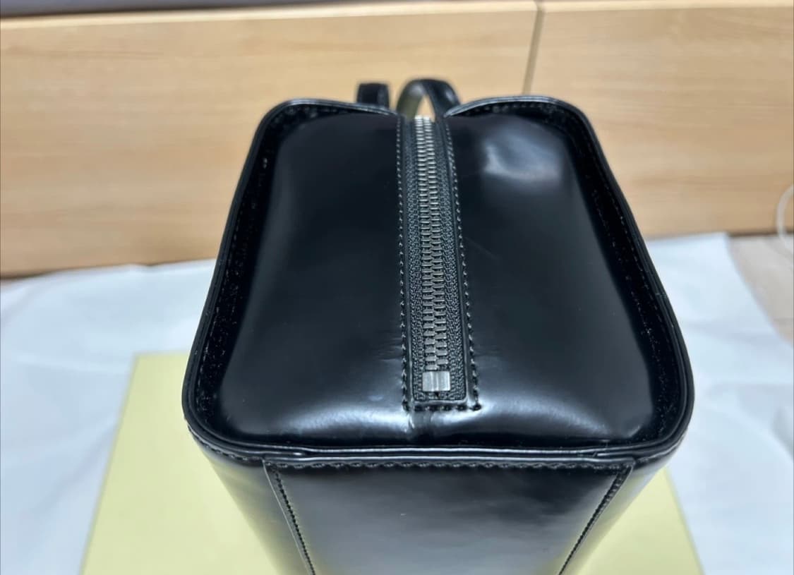 파사드패턴 파운드백 블랙 (상자, 더스트백 포함) 상품이미지6