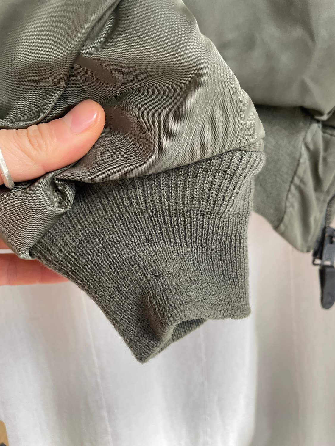 알파 1968s 정밀복각 ma-1 L 판매합니다 상품이미지4