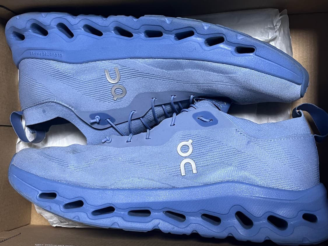 로에베 온러닝 클라우드틸트 포에버블루 상품이미지1