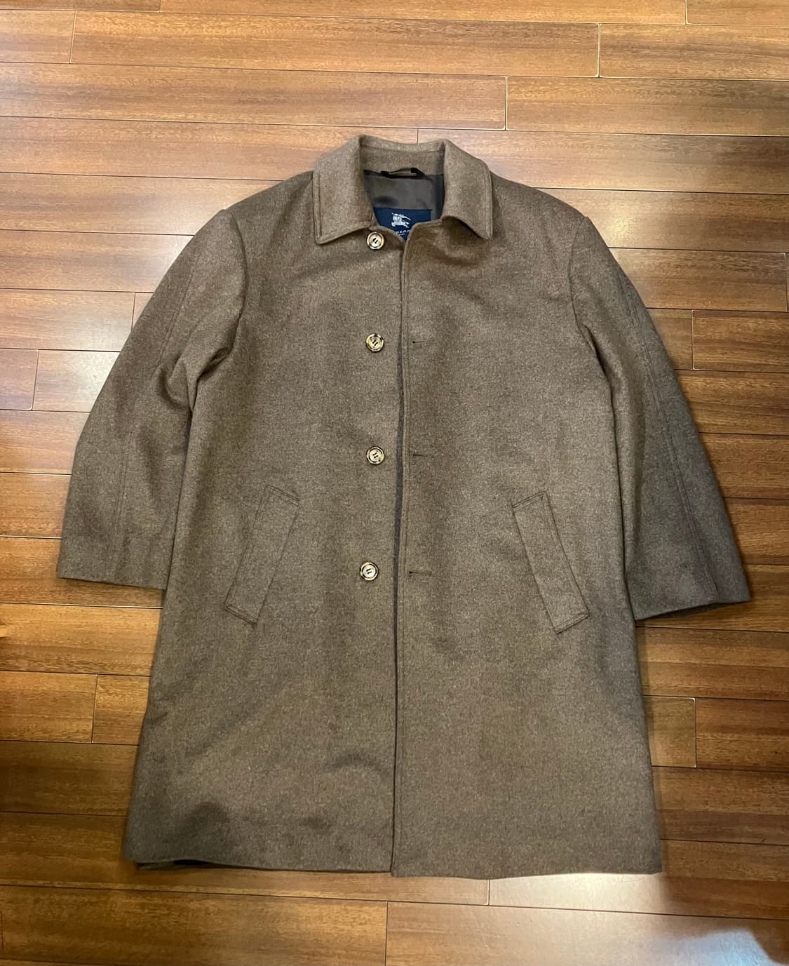 버버리 캐시미어 코트 상품이미지1