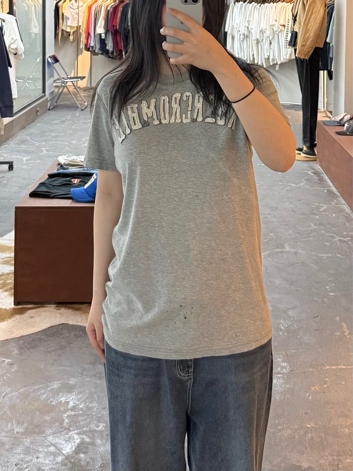아베크롬비 앤 피치 아플리케 로고 그레이 반팔 H3020 상품이미지1