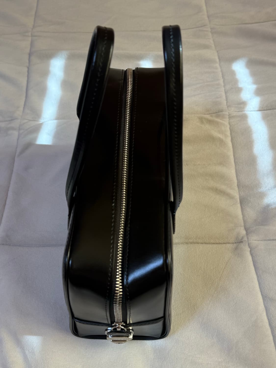 투티에 로케백 스몰 블랙 토트백 상품이미지4