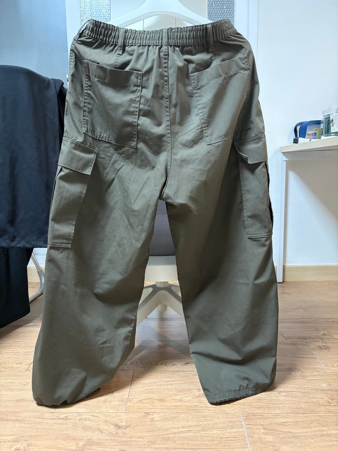 Gu 슈퍼와이드 카고팬츠 다크브라운 m사이즈 팝니다 상품이미지2