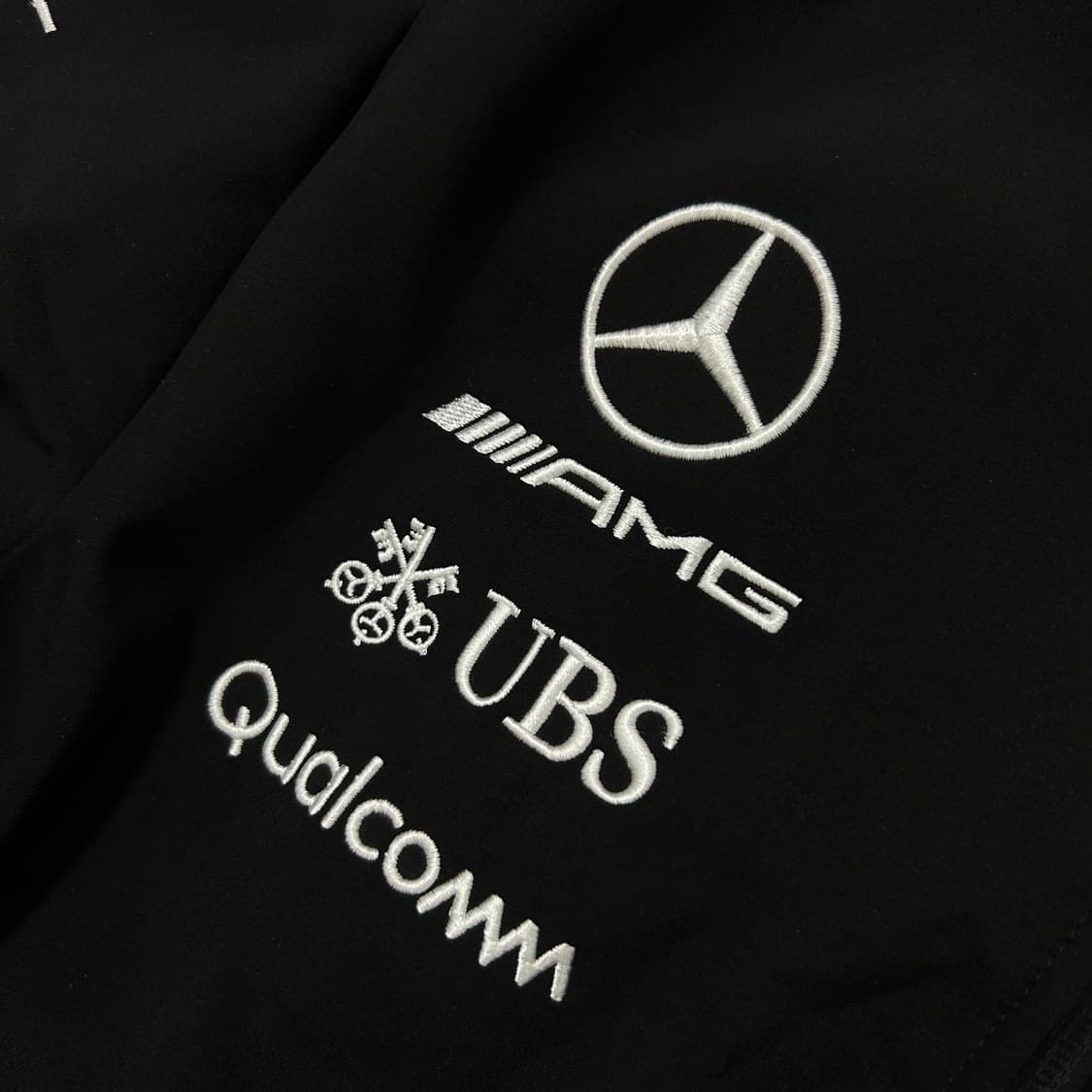 벤츠 AMG 페트로나스 소프트쉘 자켓(M) 상품이미지5