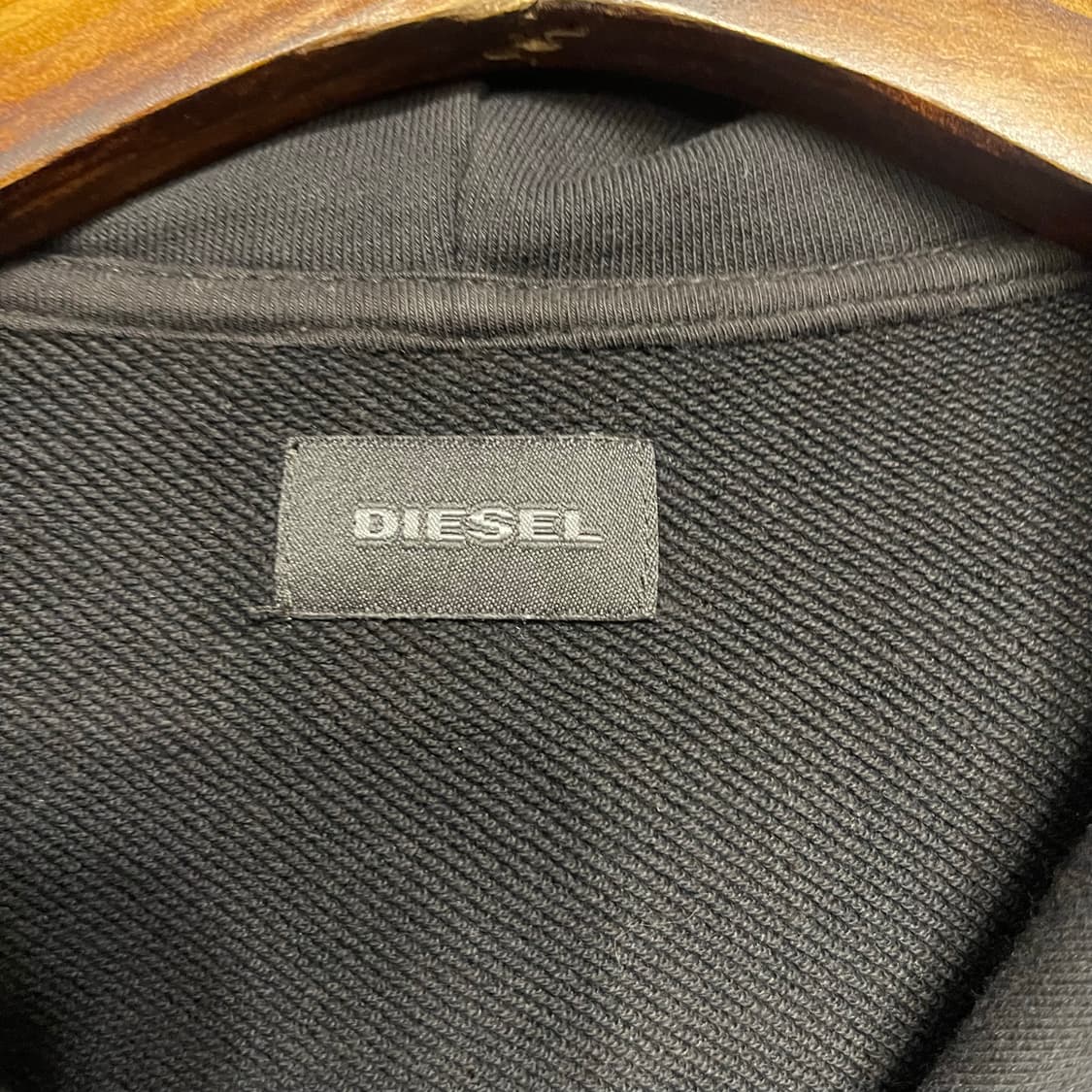 DIESEL V라인 데님 배색 컷오프 후드 집업 상품이미지4