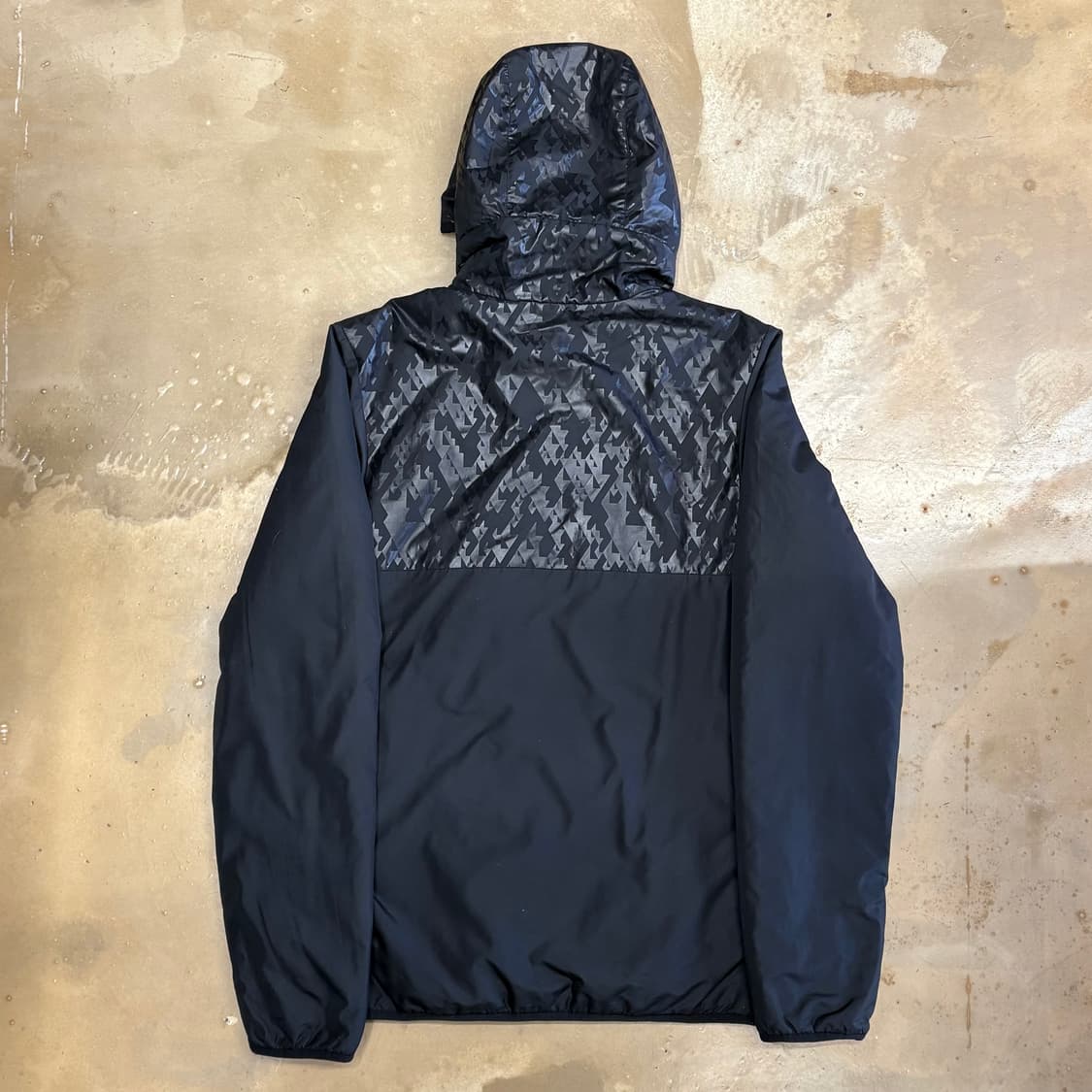 S 나이키 블랙 누빔 트레이닝 경량패딩 상품이미지3