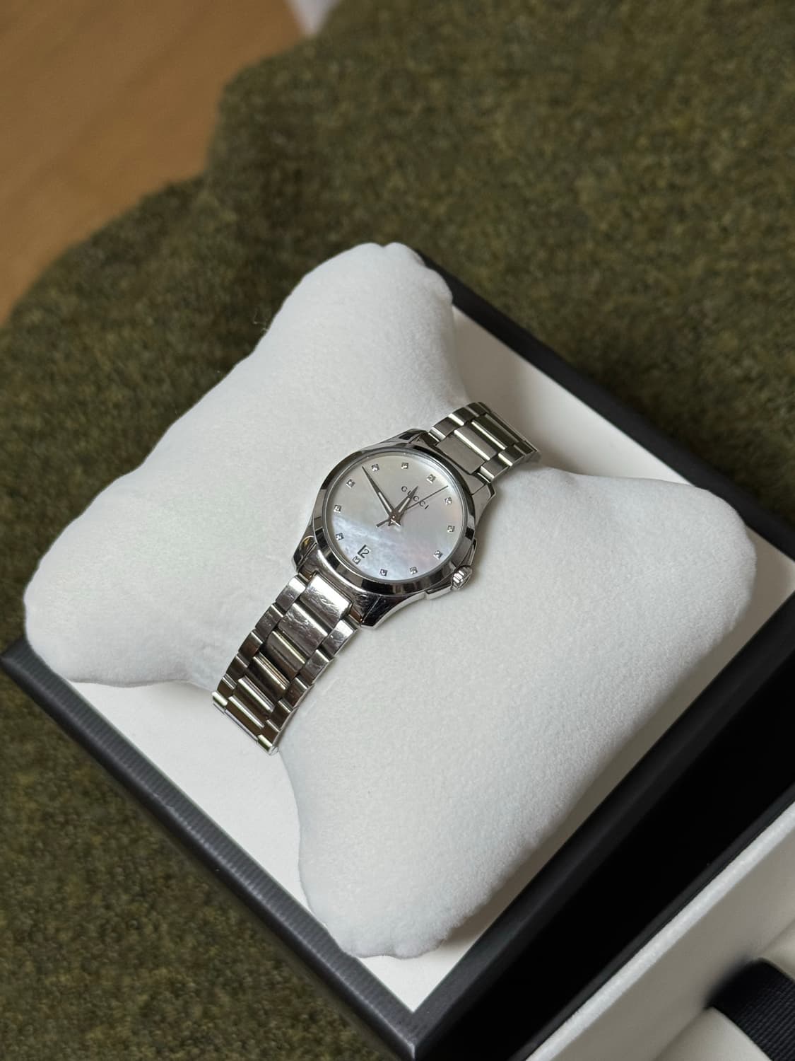 구찌 펄다이얼 다이아몬드 스몰 상품이미지1