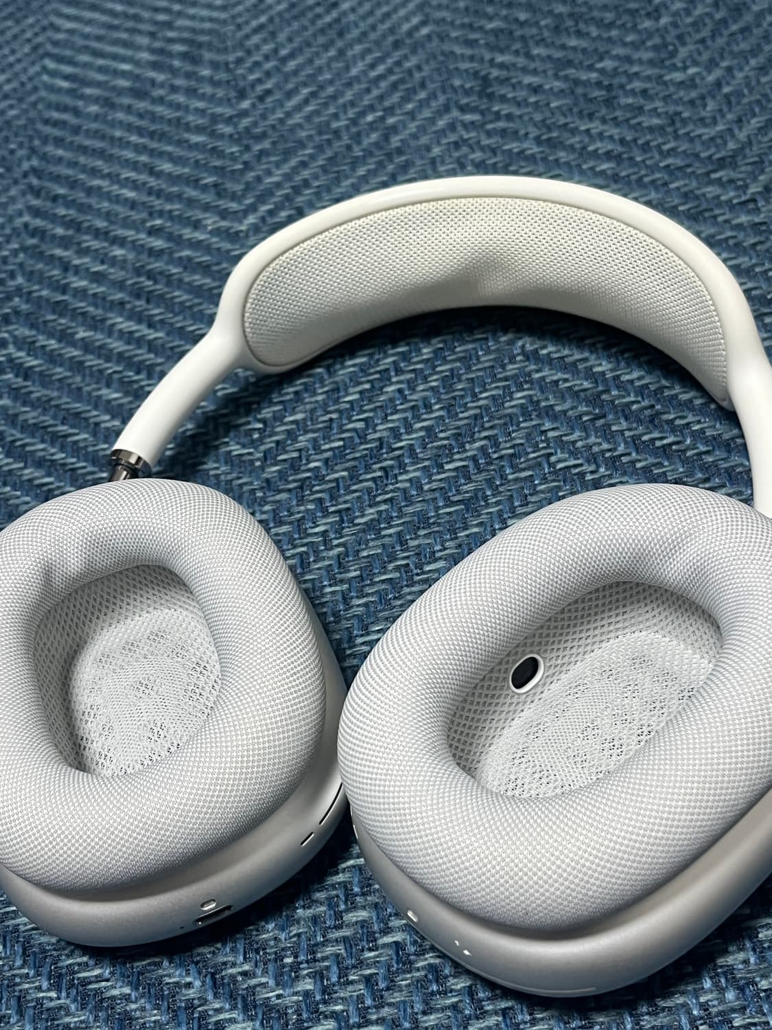 애플 에어팟 맥스 실버 상품이미지6