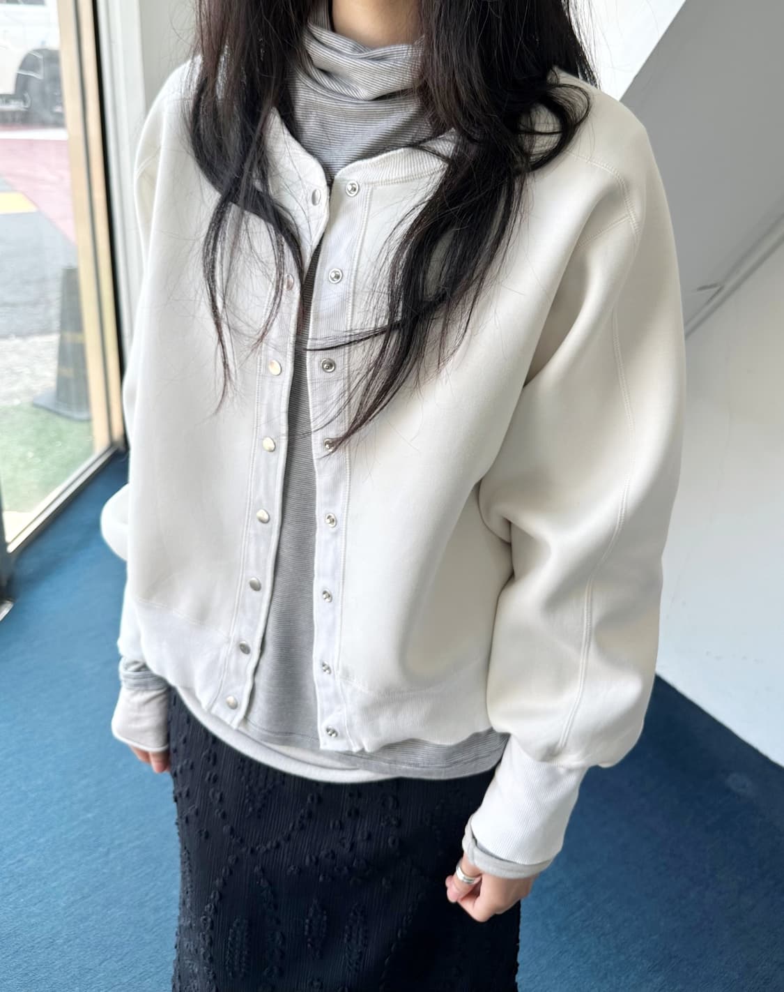 Poly rayon crew neck cropped cardigan 상품이미지7