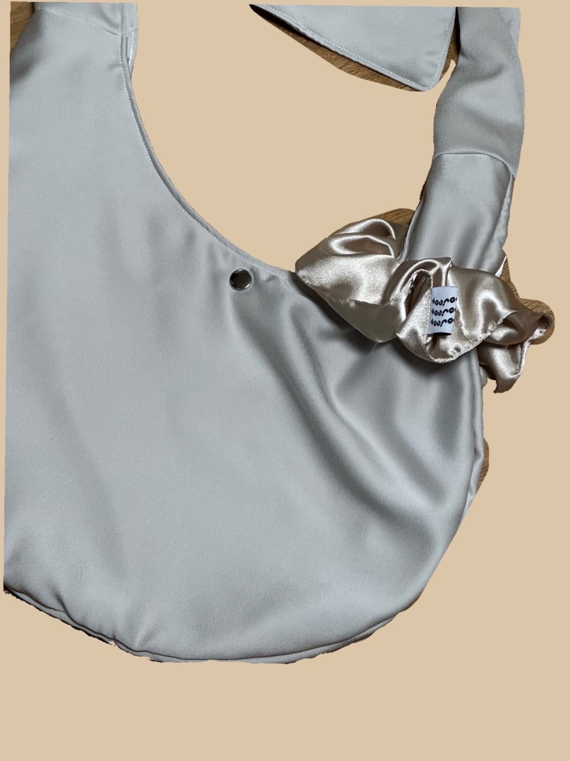 씨씨씨프로젝크 새틴크로스바디백 베이지골드 상품이미지10