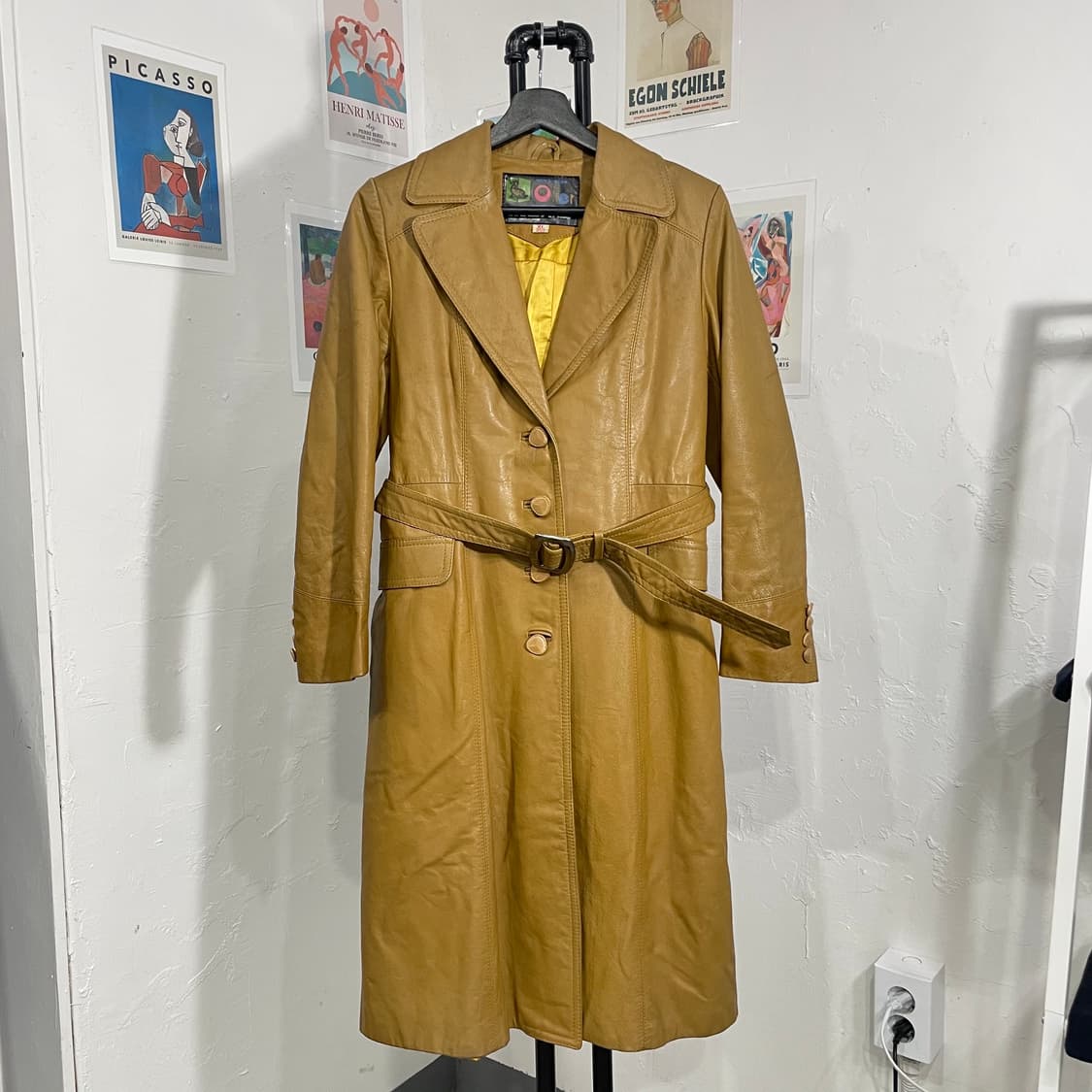 레더 벨티드 코트 상품이미지2