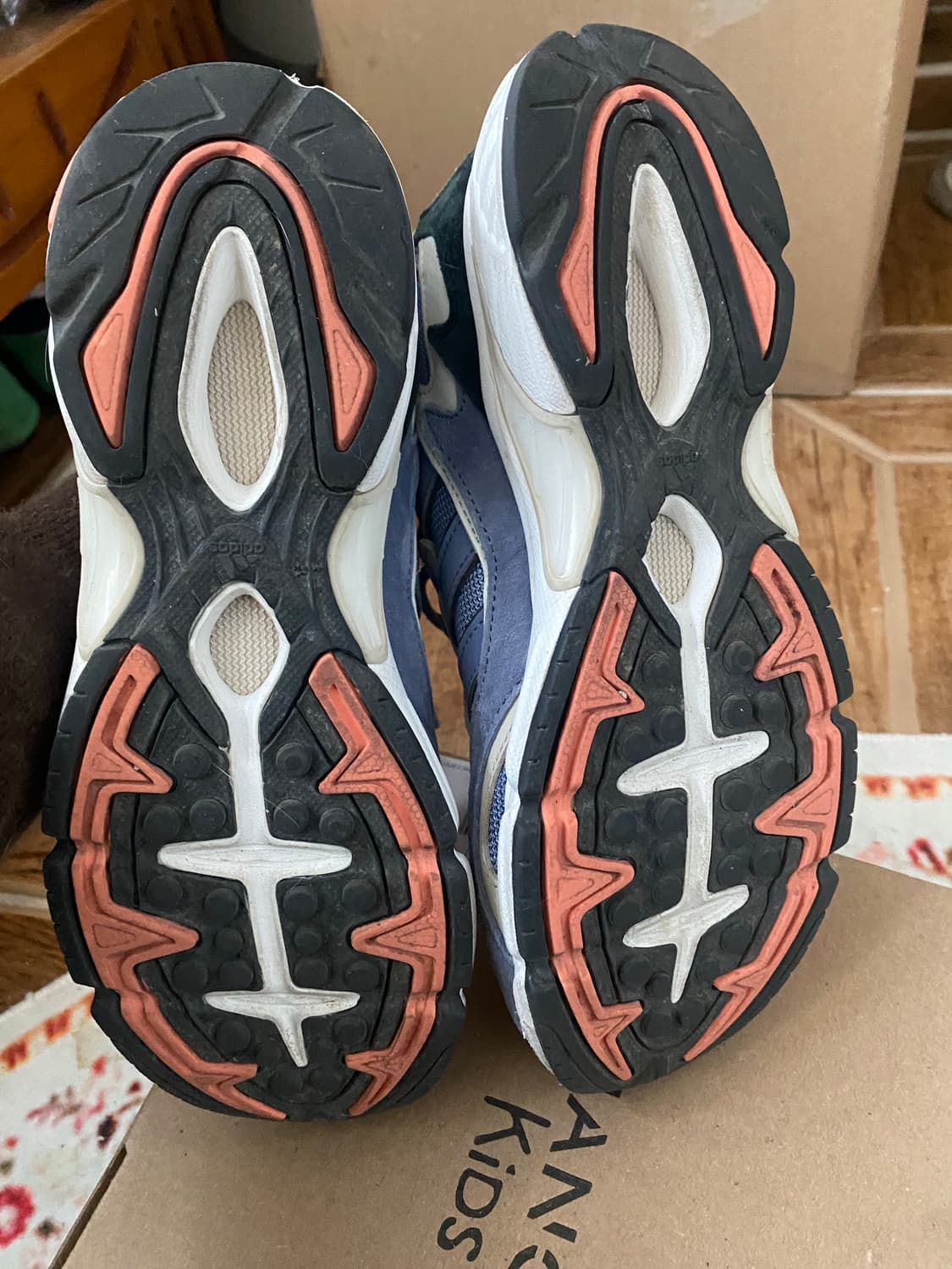 아디다스 Response CL 운동화 245mm 상품이미지7