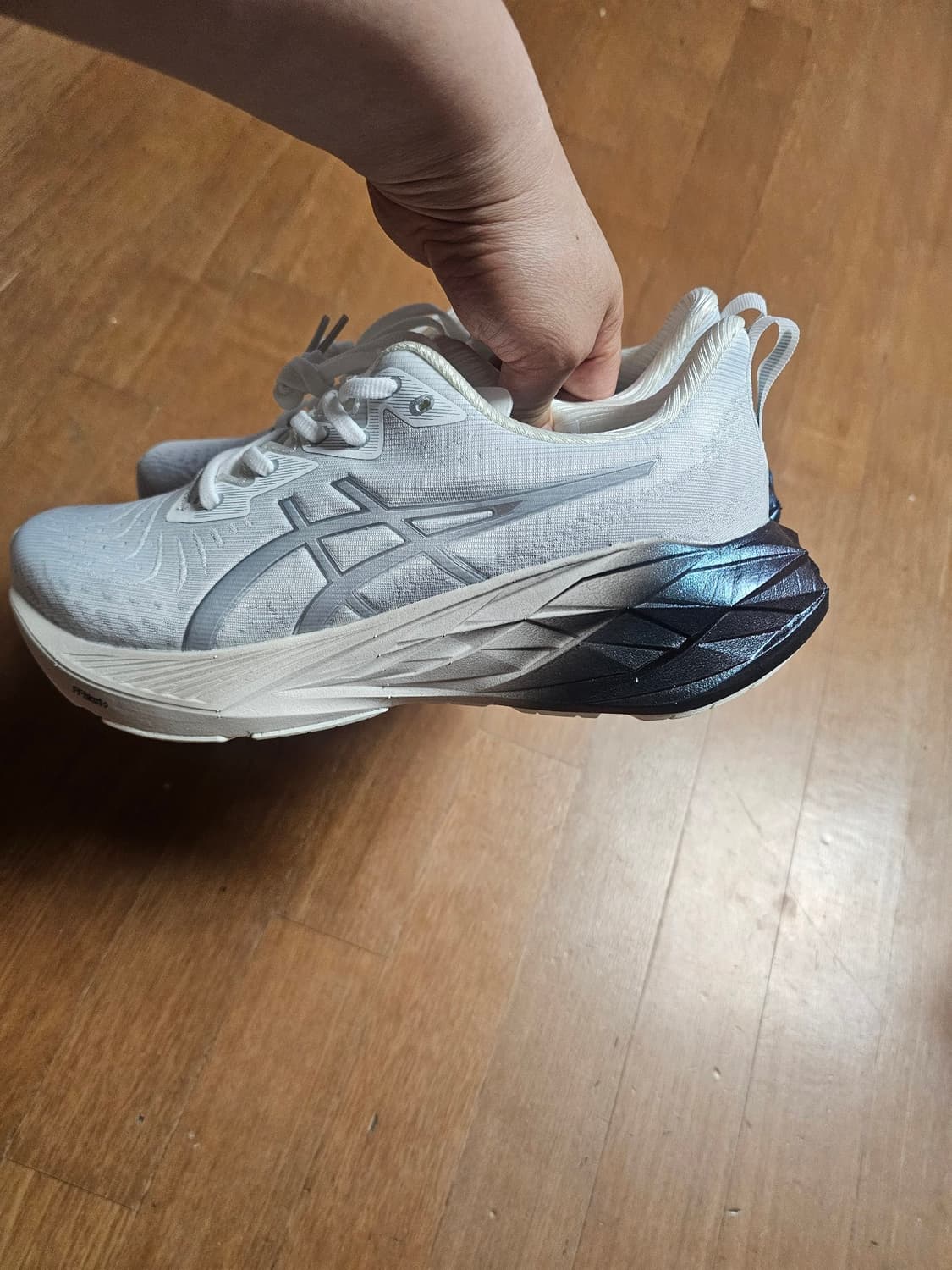 아식스 노바블라스트4 280 상품이미지2
