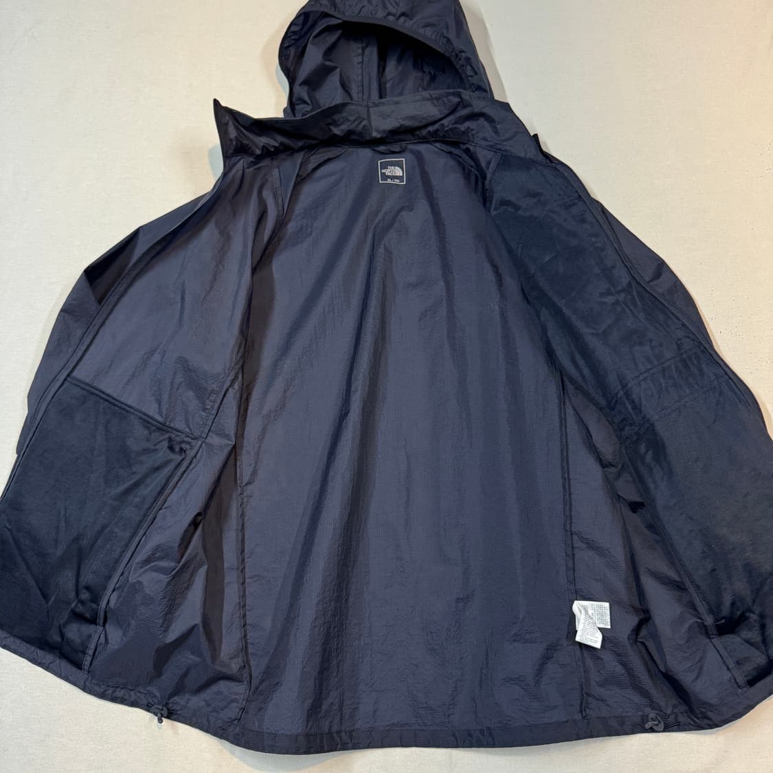XL) 노스페이스 후드 얇은 바람막이 네이비 상품이미지4