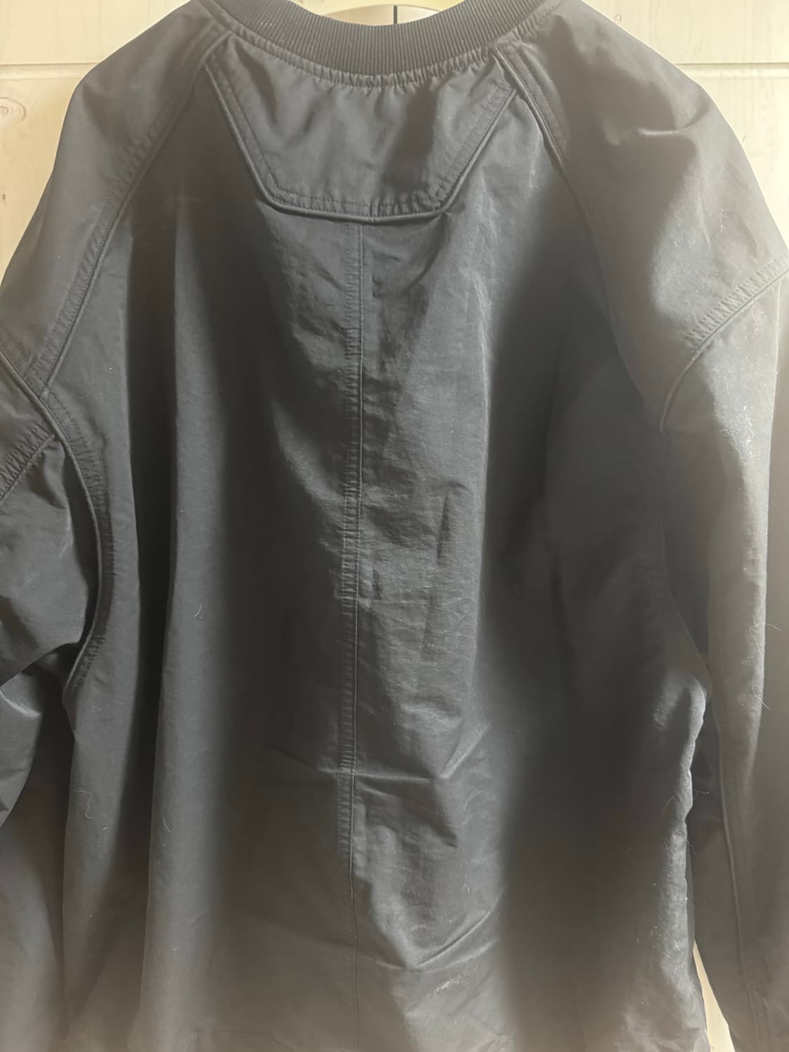 준지 FW24 파이핑 풀오버 L 판매합니다 상품이미지3