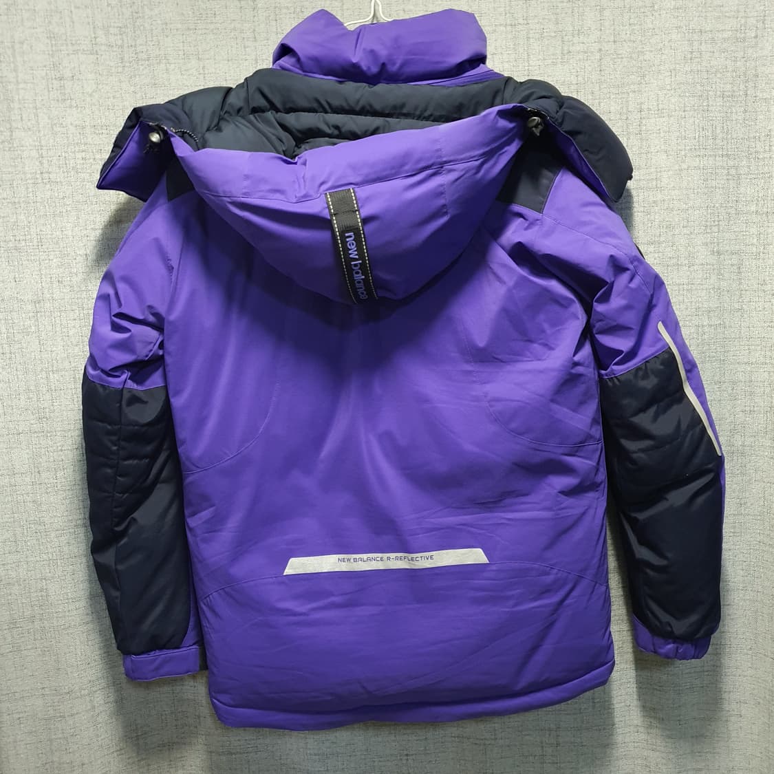 뉴발란스 남성 덕다운 스카치리플렉티브 로고 패딩  상품이미지2