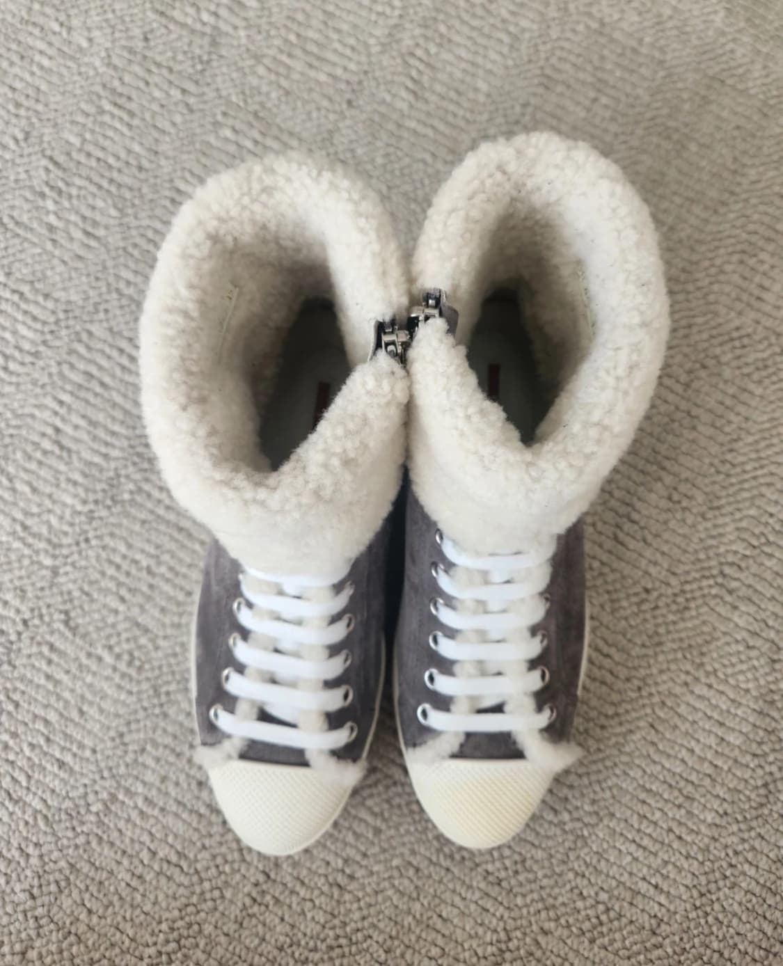 프라다 스웨이드 털 하이탑 스니커즈 35 상품이미지2