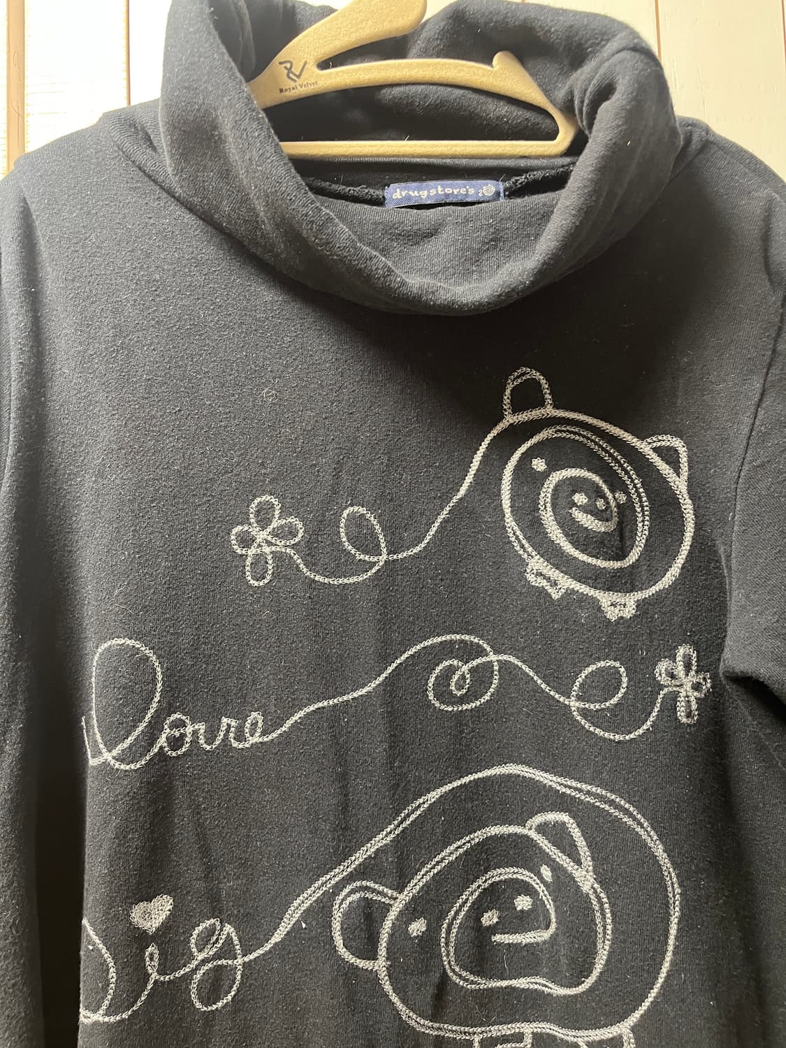 드럭스토어 맨투맨 티셔츠 모리걸  상품이미지3