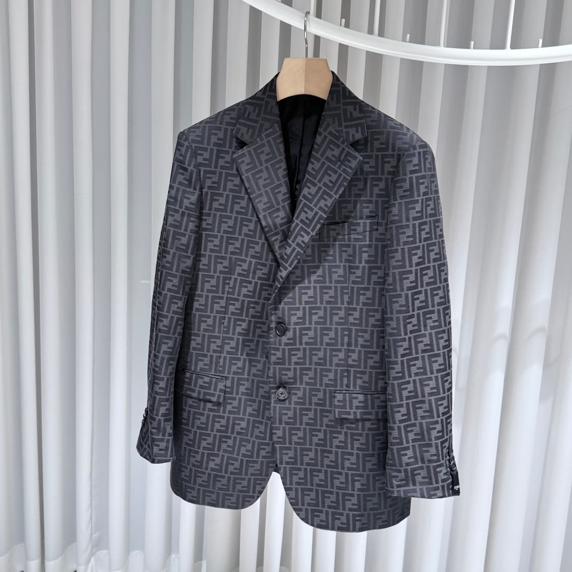 52 / 펜디 FF 모노그램 블레이저 상품이미지2
