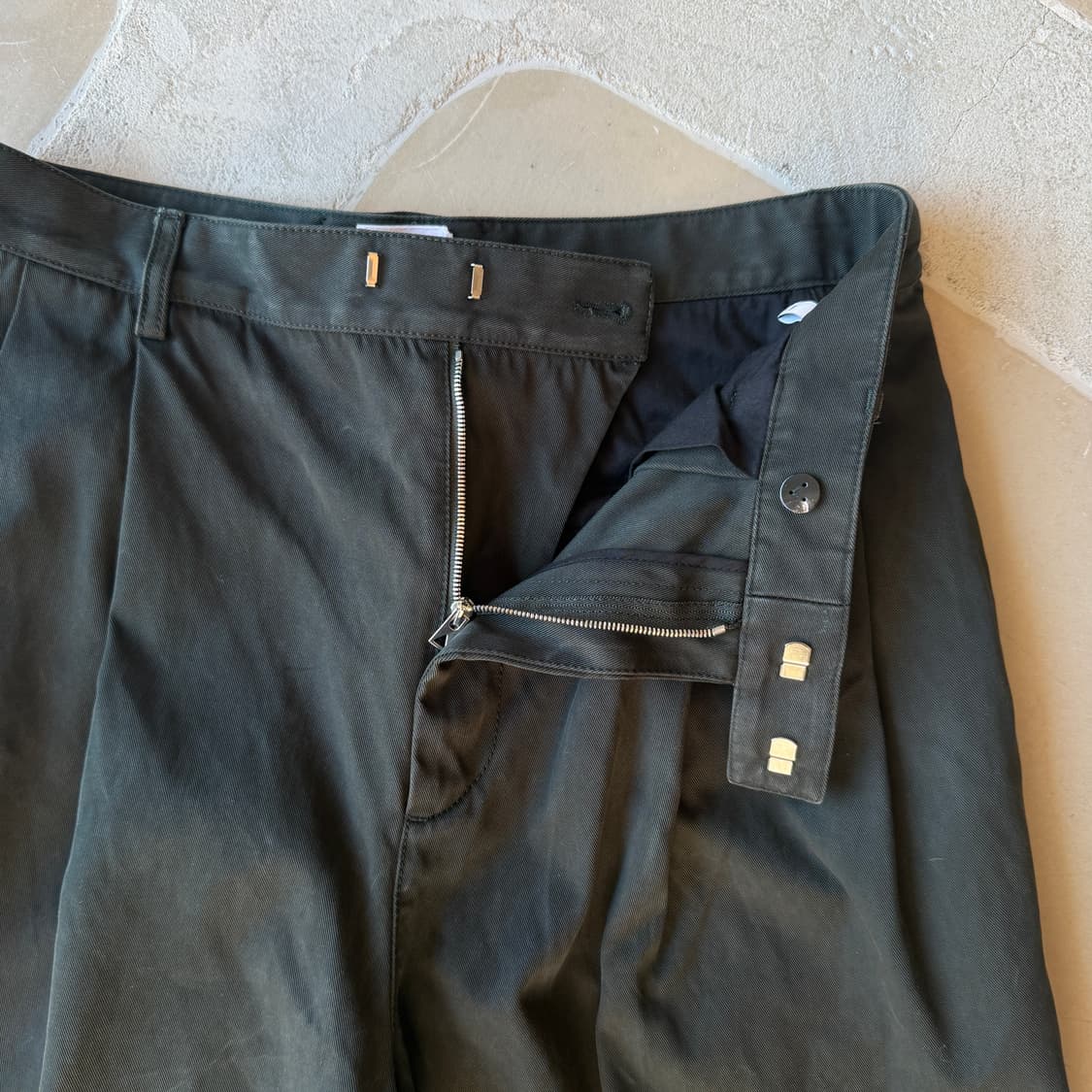 보테가 베네타 23ss 와이드 트윌 치노 팬츠 상품이미지3